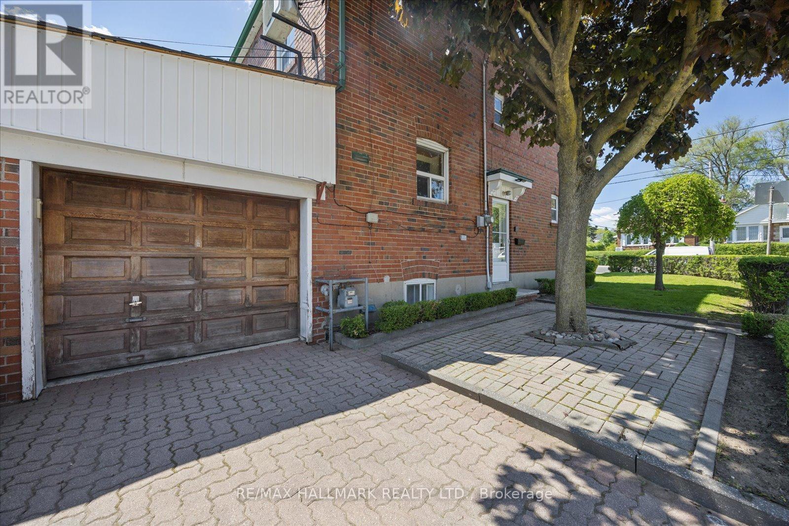 483 Cosburn Avenue, Toronto, Ontario  M4J 2N6 - Photo 45 - E13228194