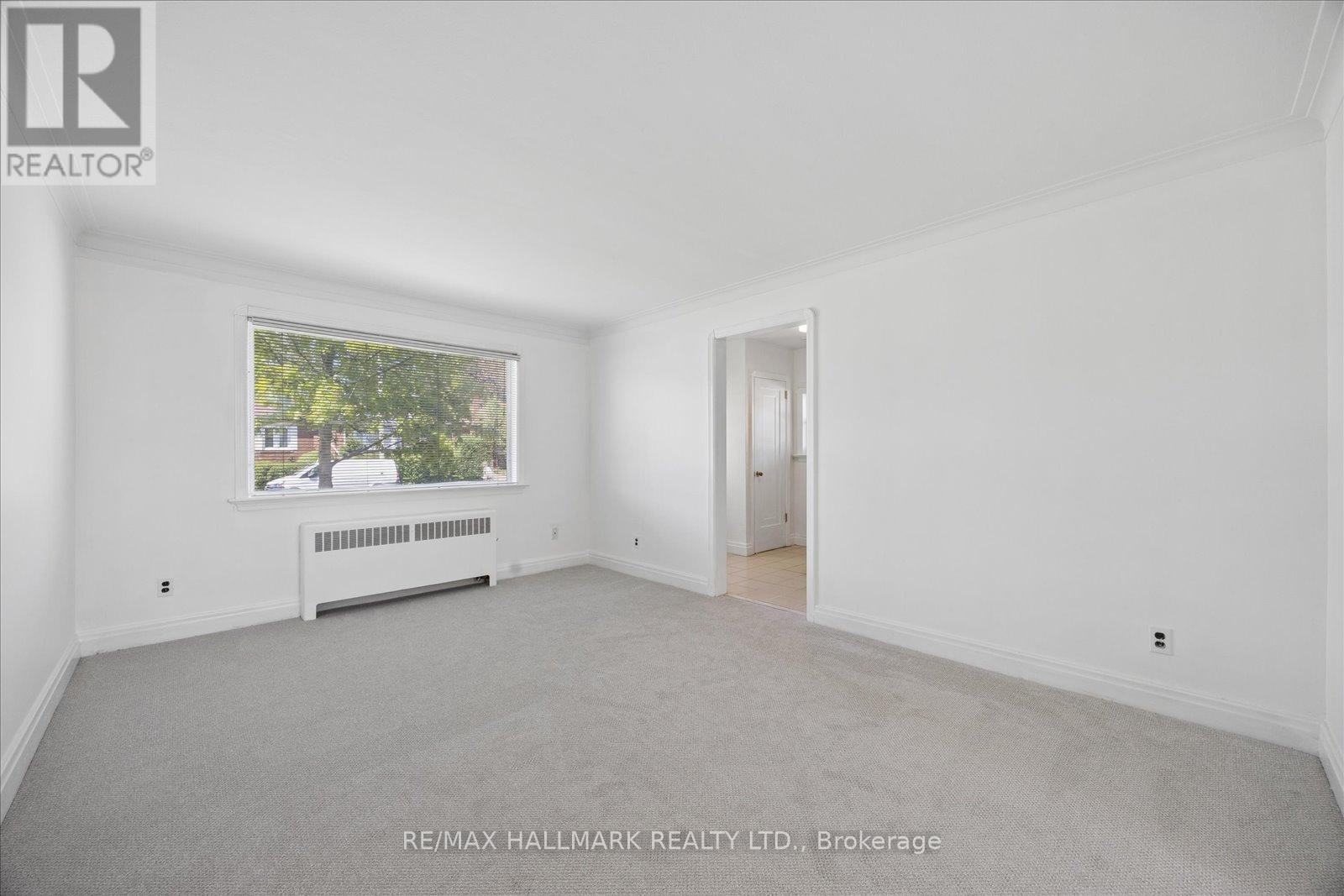 483 Cosburn Avenue, Toronto, Ontario  M4J 2N6 - Photo 8 - E13228194