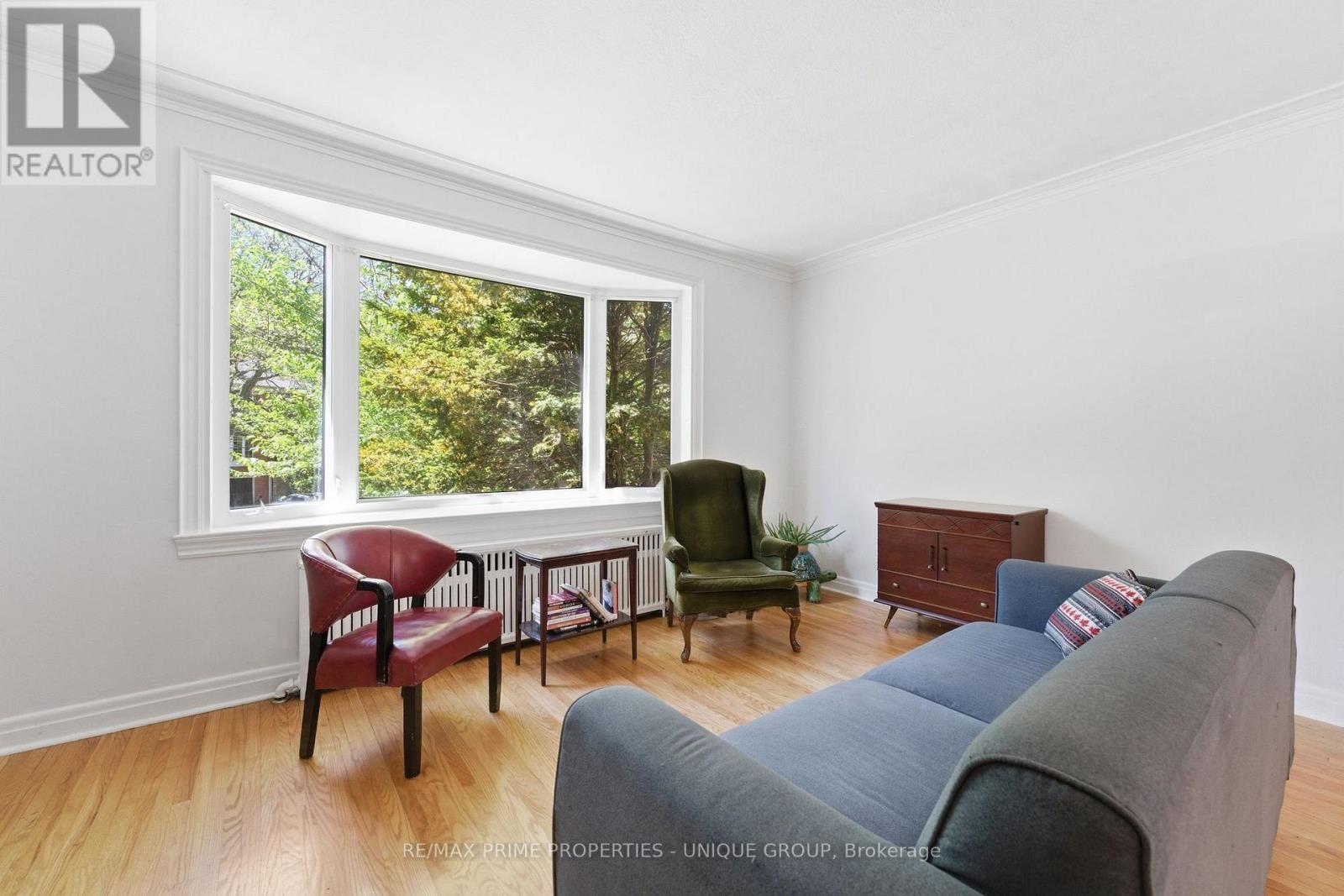 78 Glen Davis Crescent, Toronto, Ontario  M4E 1X5 - Photo 3 - E13228234
