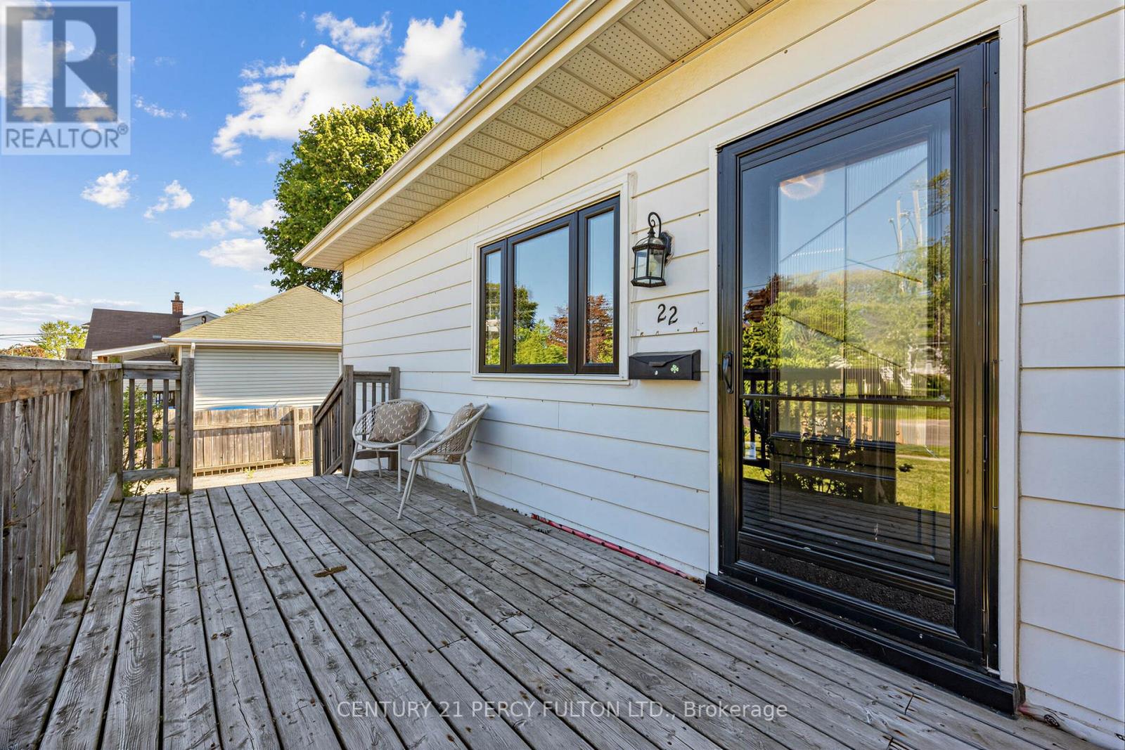 22 Westmount Street, Oshawa, Ontario  L1J 4W9 - Photo 3 - E13228344