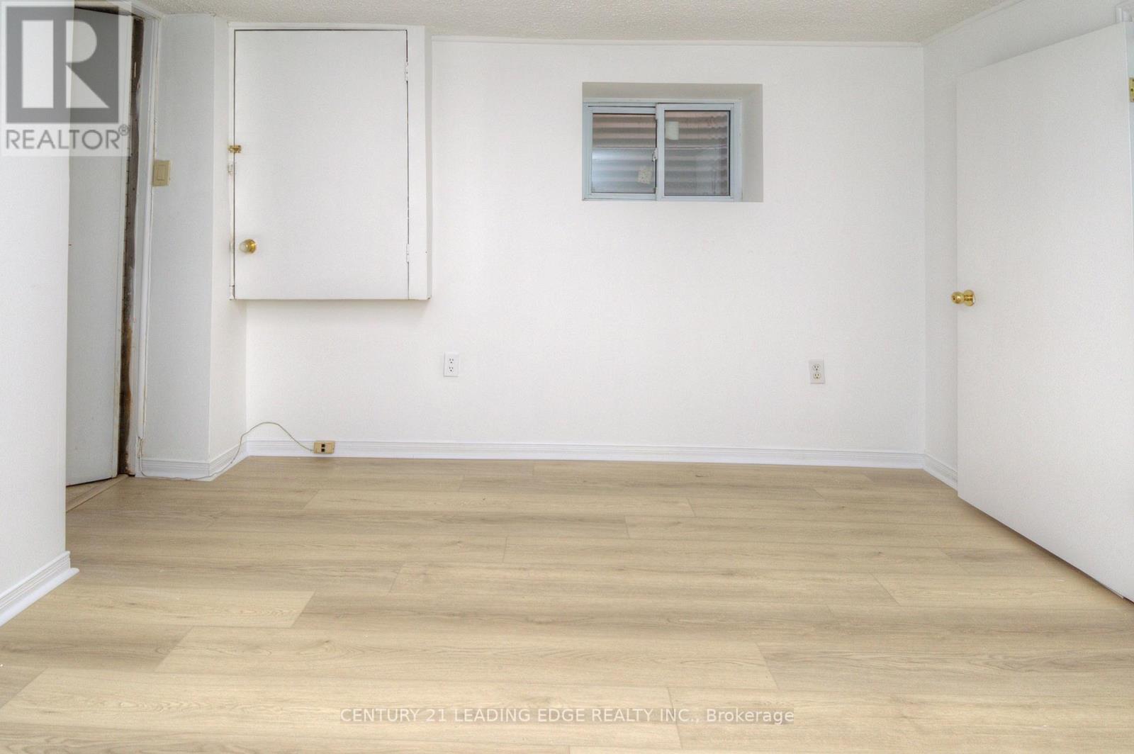 9 Wallington Avenue, Toronto, Ontario  M4C 2M7 - Photo 22 - E13228404