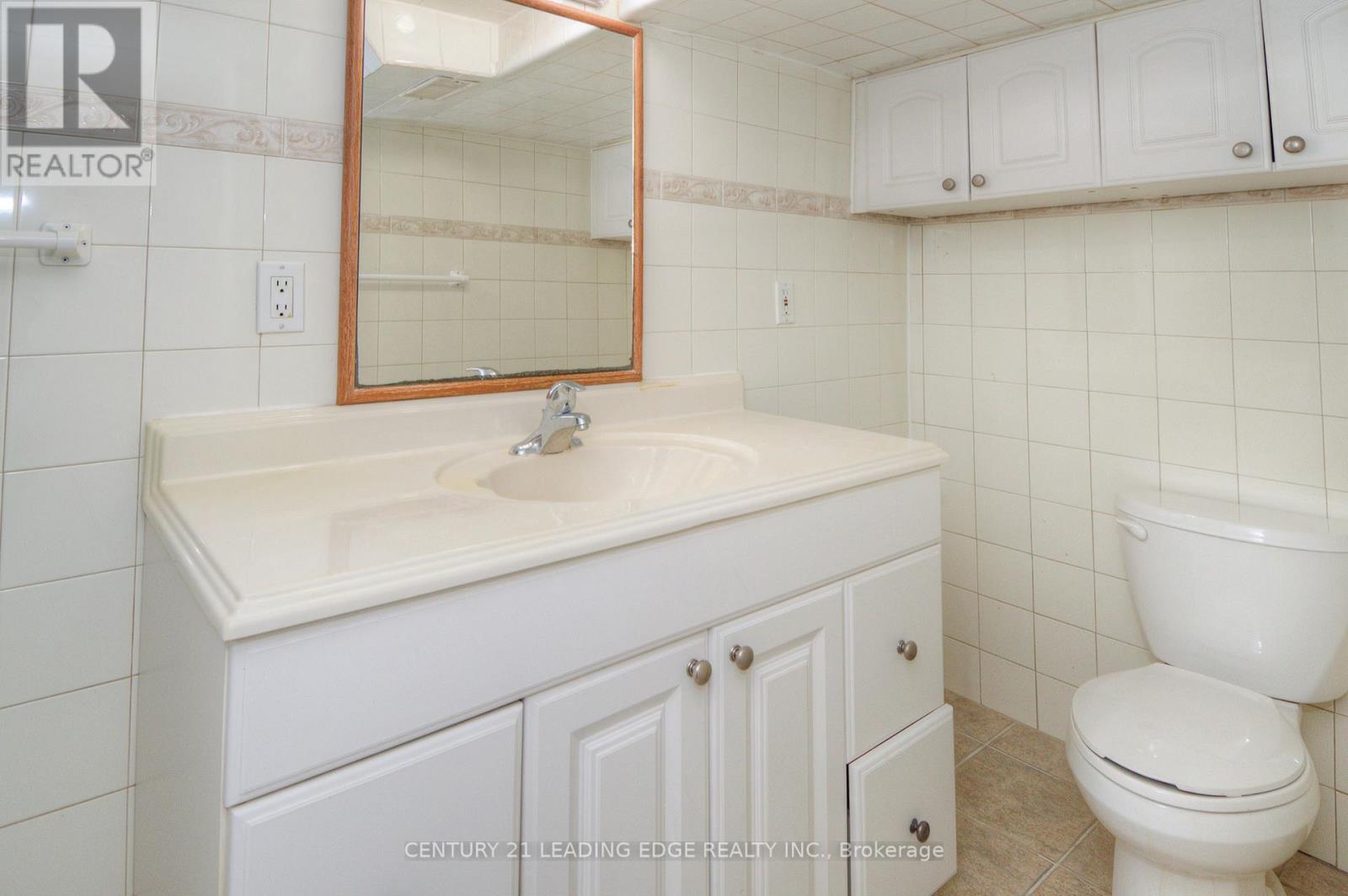 9 Wallington Avenue, Toronto, Ontario  M4C 2M7 - Photo 24 - E13228404