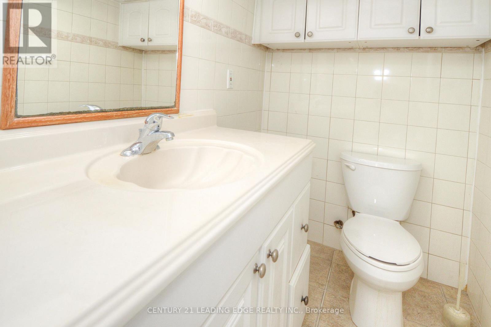 9 Wallington Avenue, Toronto, Ontario  M4C 2M7 - Photo 28 - E13228404