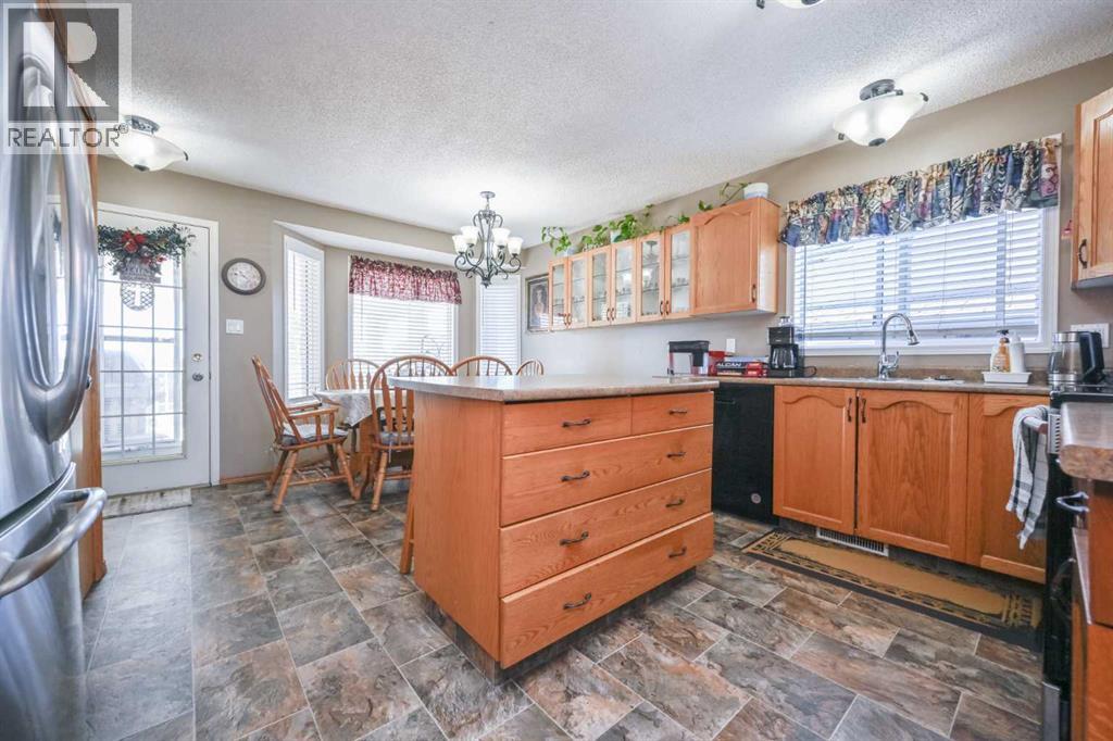 12017 95b Street, Grande Prairie, Alberta  T8V 6X7 - Photo 7 - A2316724