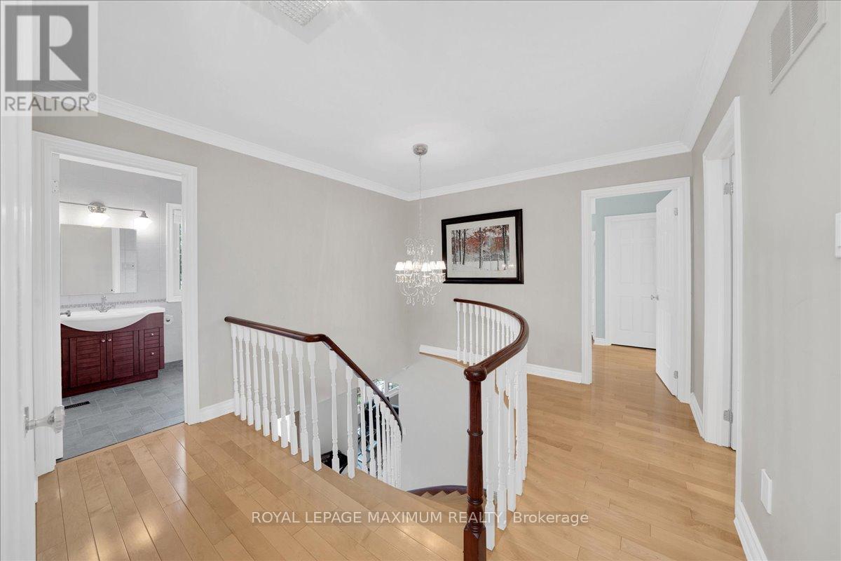 62 Montgomery Court, Markham, Ontario  L3R 0C1 - Photo 26 - N13228114