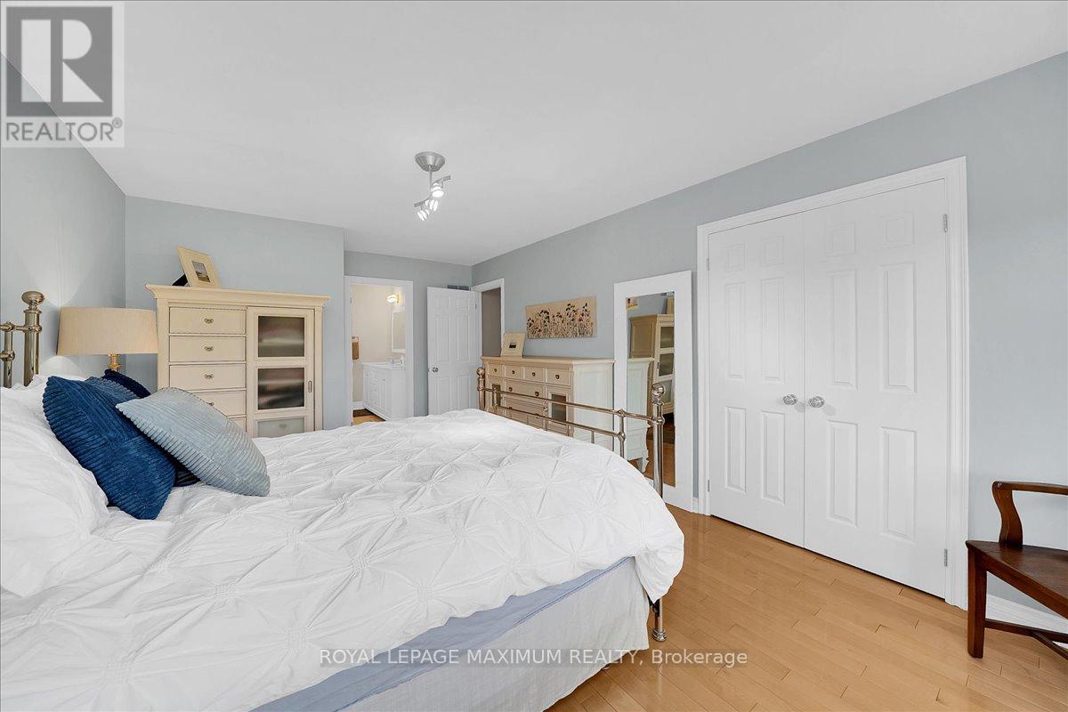 62 Montgomery Court, Markham, Ontario  L3R 0C1 - Photo 30 - N13228114