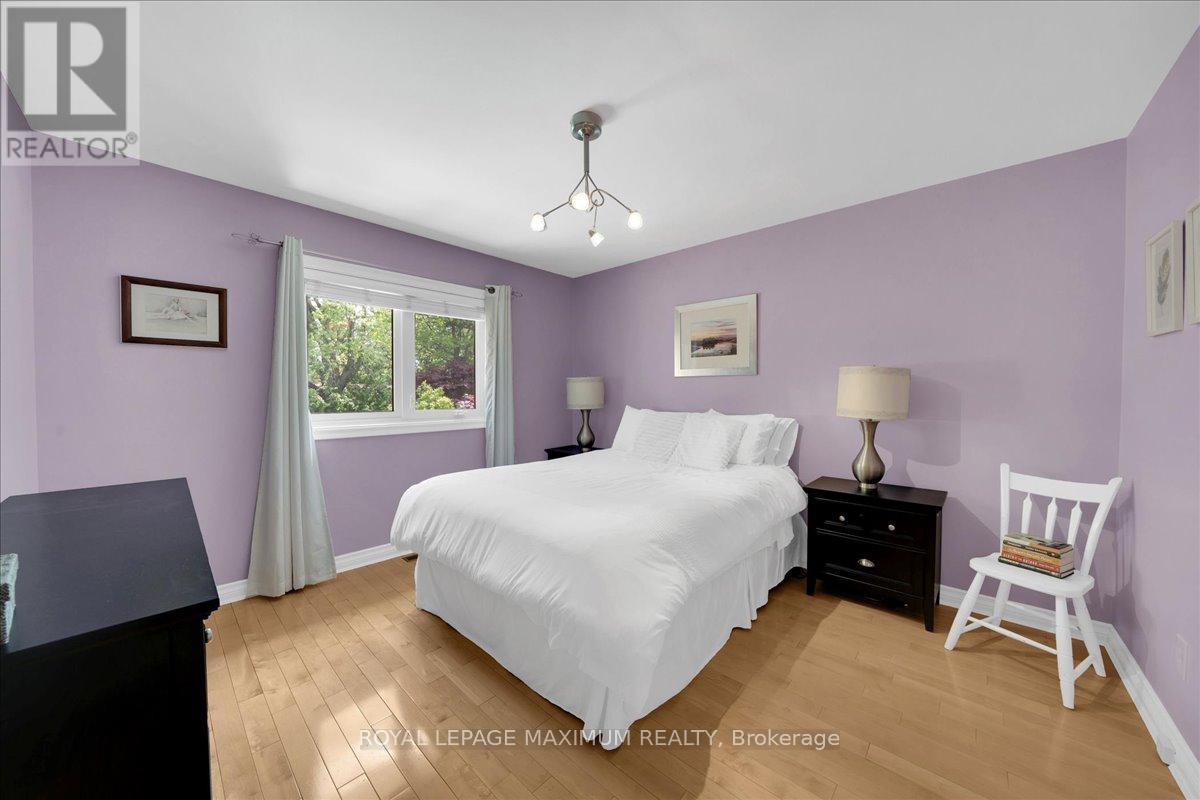 62 Montgomery Court, Markham, Ontario  L3R 0C1 - Photo 35 - N13228114