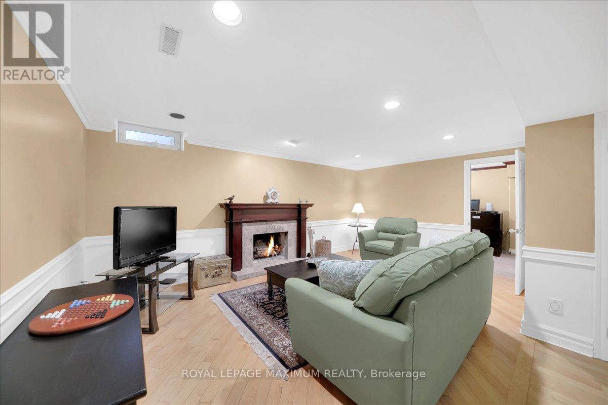 62 Montgomery Court, Markham, Ontario  L3R 0C1 - Photo 42 - N13228114