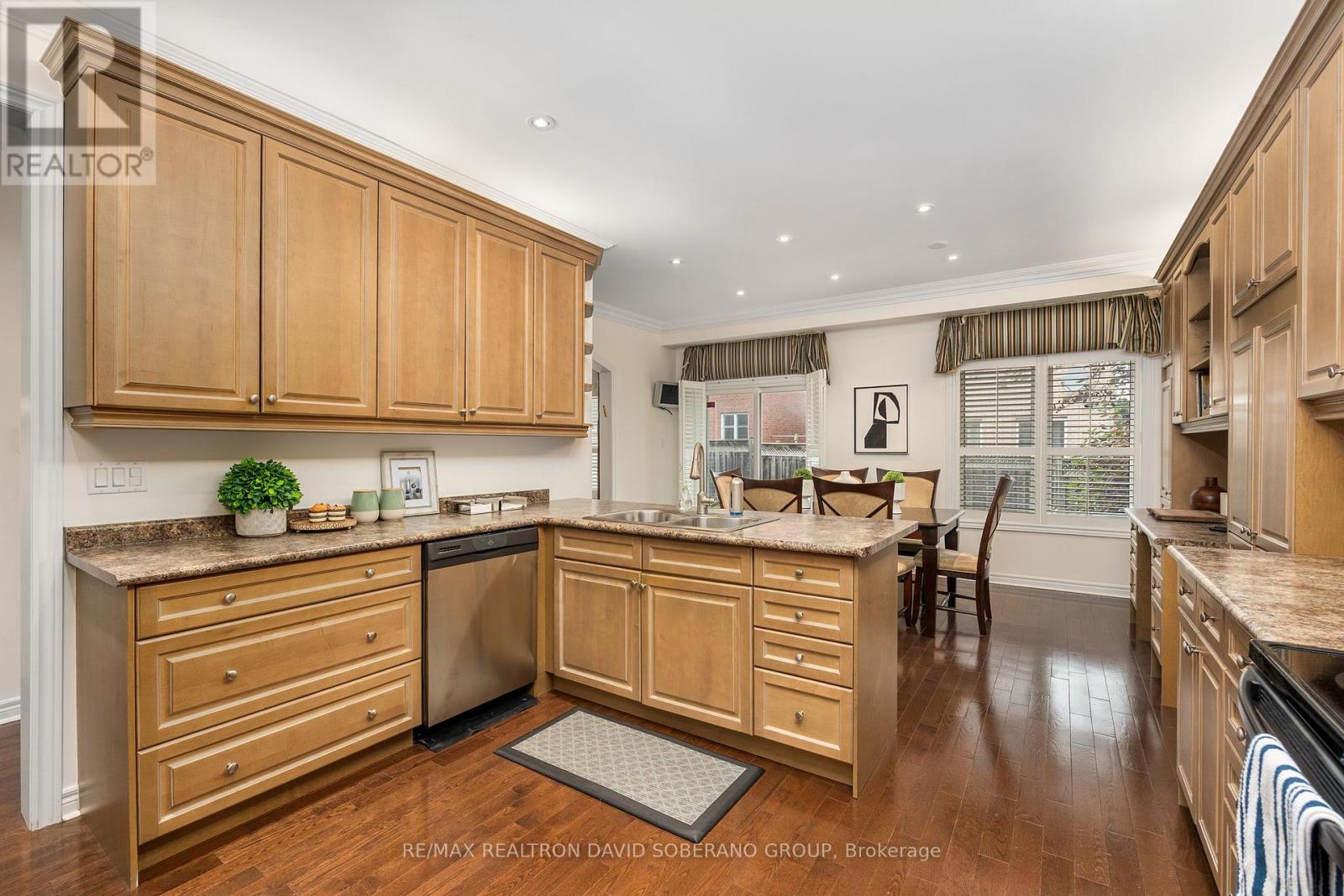 26 Chopin Boulevard, Vaughan, Ontario  L4J 8Y6 - Photo 12 - N13228458