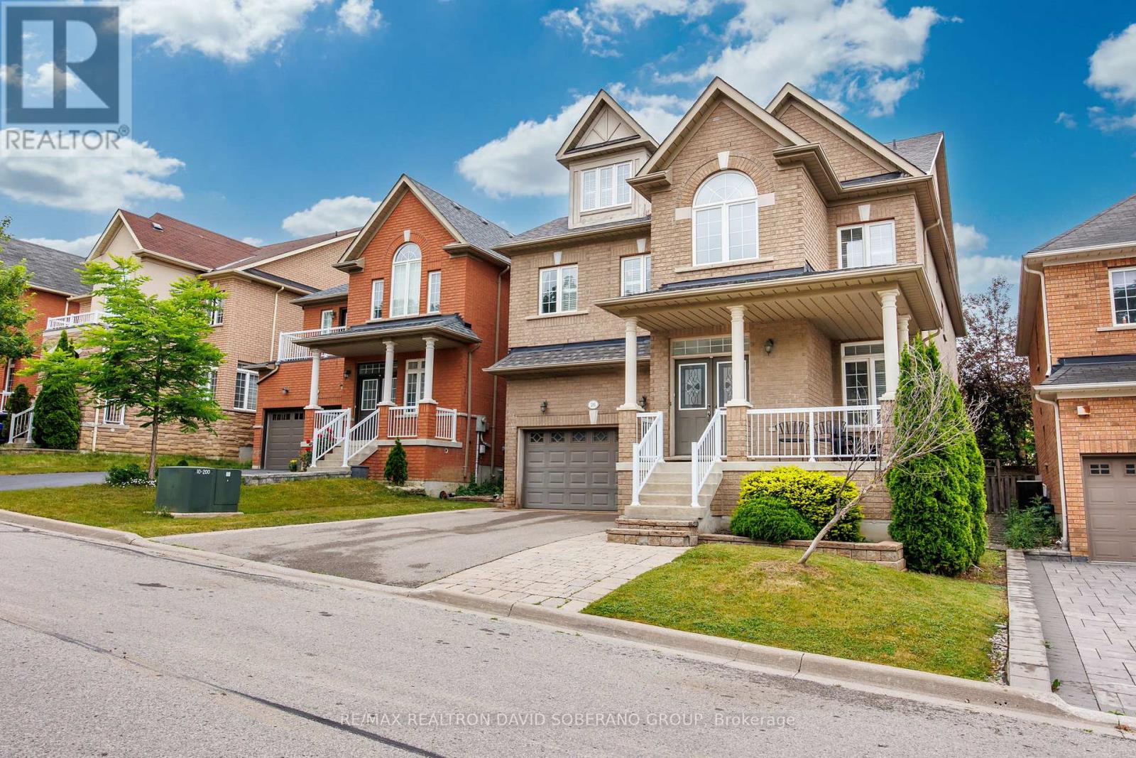 26 Chopin Boulevard, Vaughan, Ontario  L4J 8Y6 - Photo 2 - N13228458