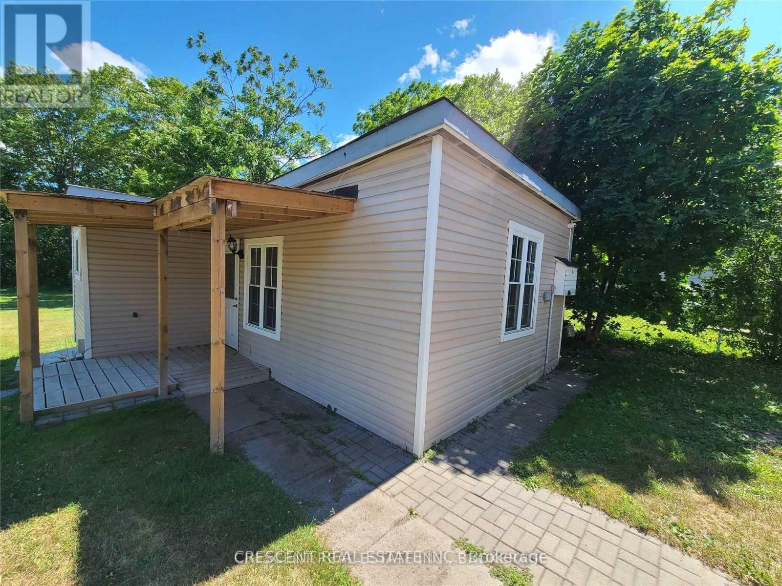 Garden Suite - 261 Barrie Road, Orillia, Ontario  L3V 2R4 - Photo 2 - S13228282