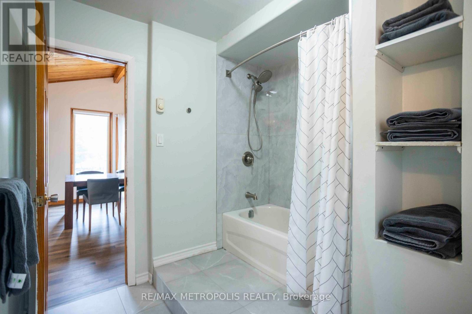 56 Georgian Manor Drive, Collingwood, Ontario  L9Y 3Z1 - Photo 15 - S13228396