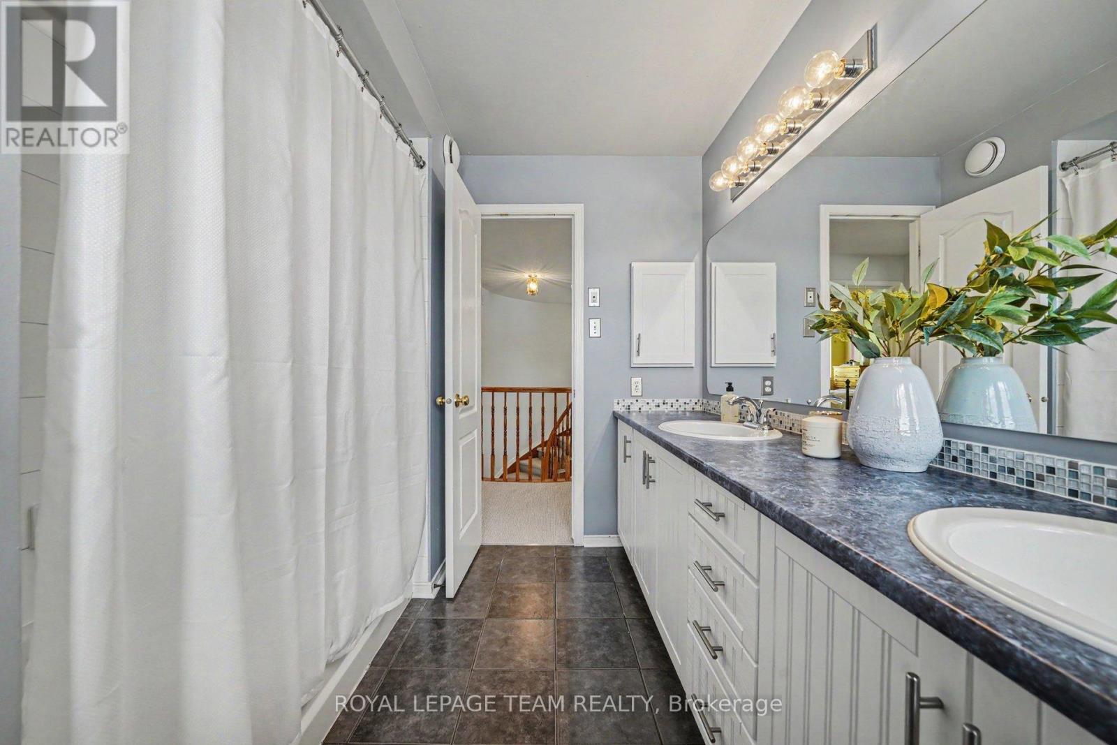3222 Carriage Hill Place, Ottawa, Ontario  K1T 3X5 - Photo 33 - X13228654