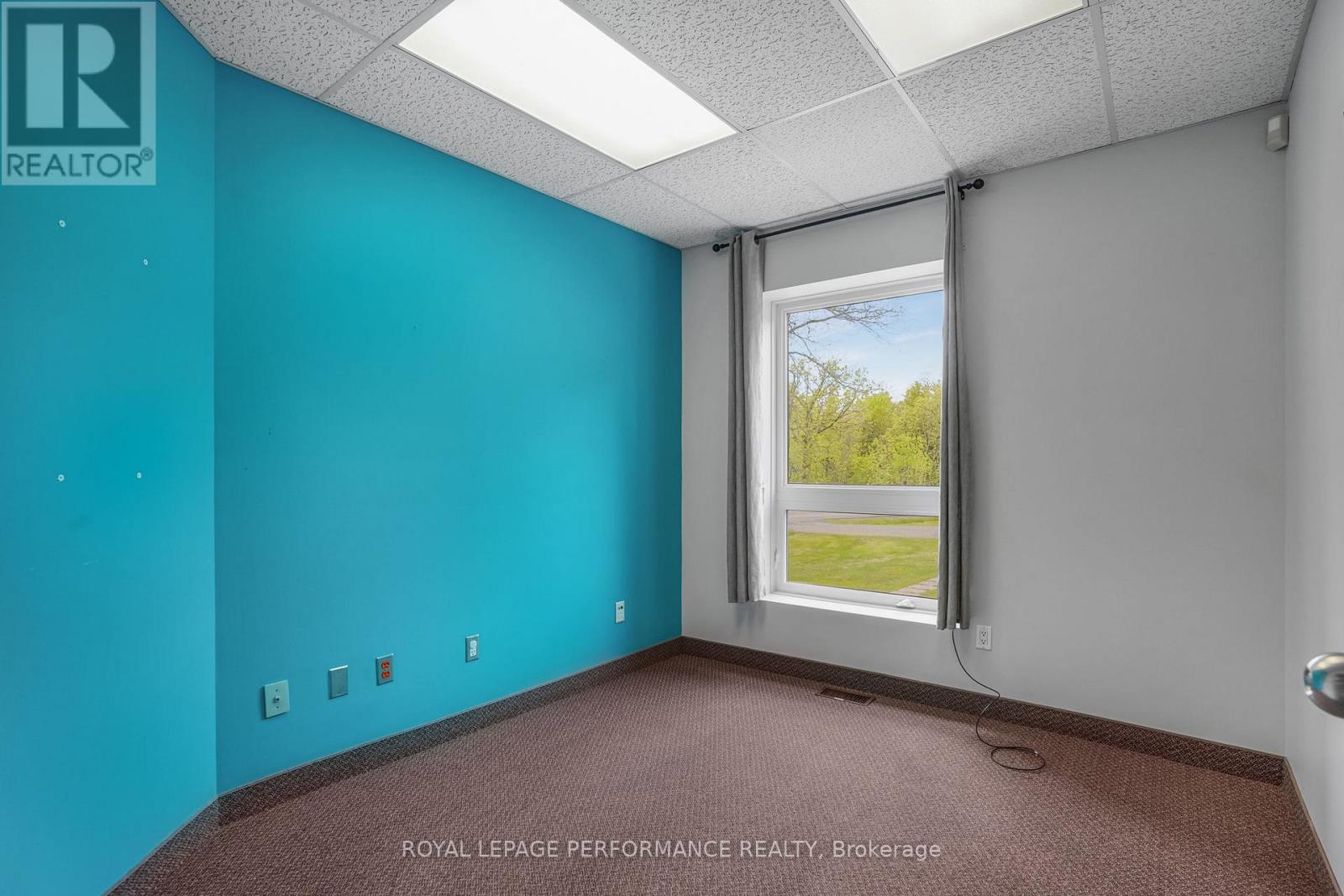 200 Du Comte Street, Alfred And Plantagenet, Ontario K0B 1L0 - Photo 16 - X13228676