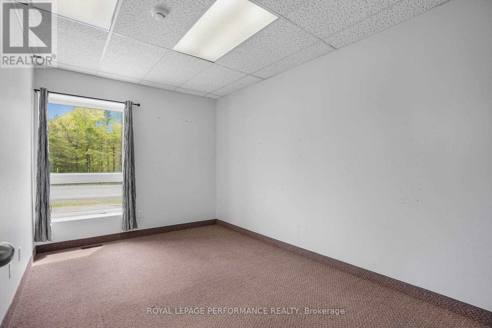 200 Du Comte Street, Alfred And Plantagenet, Ontario K0B 1L0 - Photo 11 - X13228678