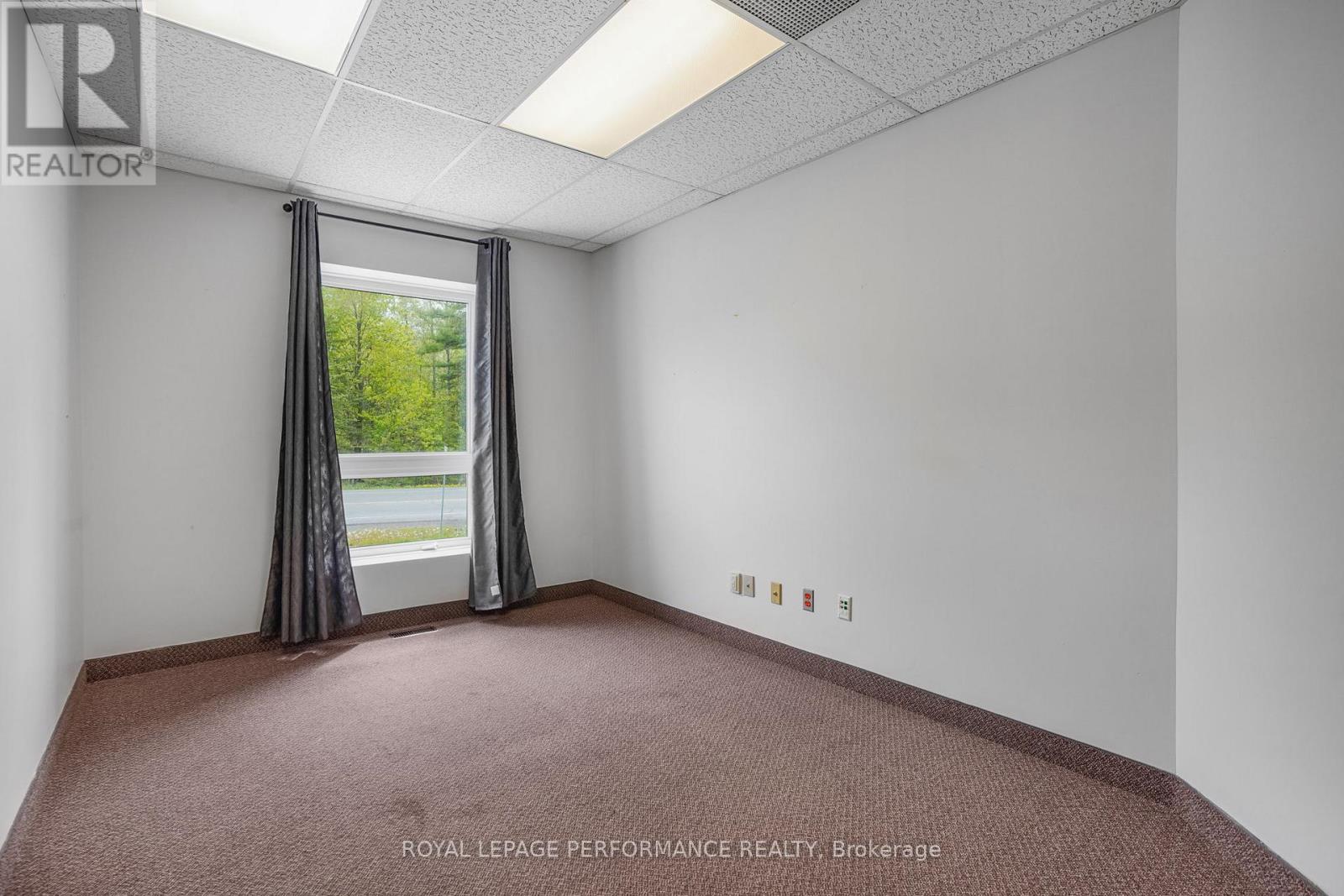 200 Du Comte Street, Alfred And Plantagenet, Ontario K0B 1L0 - Photo 14 - X13228678