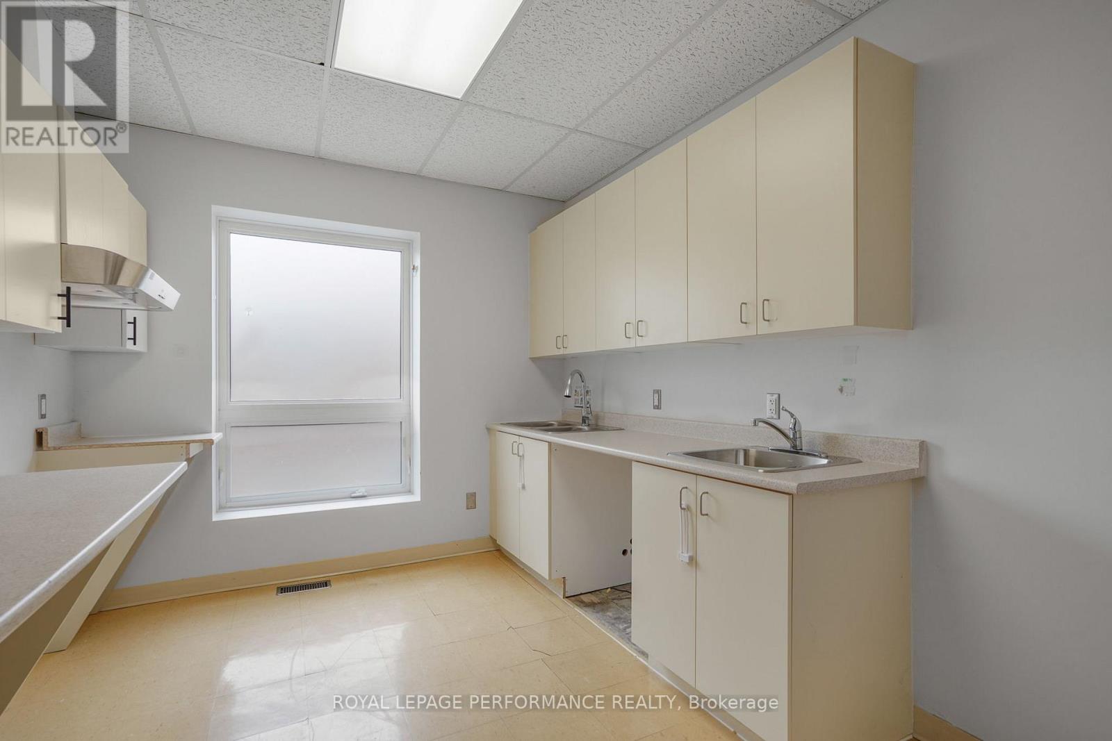200 Du Comte Street, Alfred And Plantagenet, Ontario K0B 1L0 - Photo 17 - X13228678