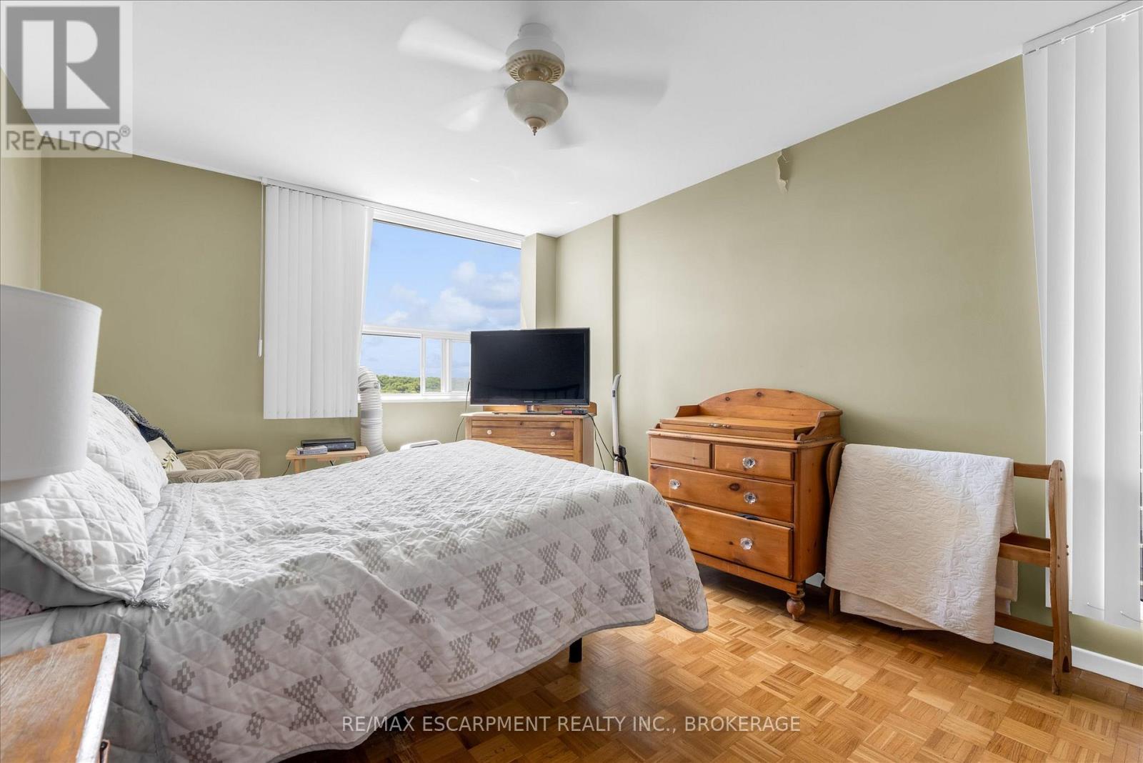 1007 - 35 Towering Heights Boulevard, St. Catharines, Ontario  L2T 3G8 - Photo 10 - X13228696