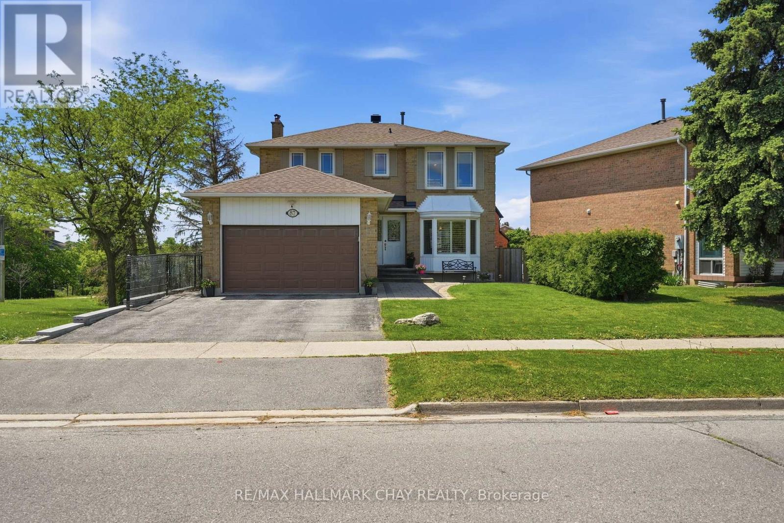 87 Philosopher's Trail, Brampton, Ontario  L6S 4L4 - Photo 2 - W13228192