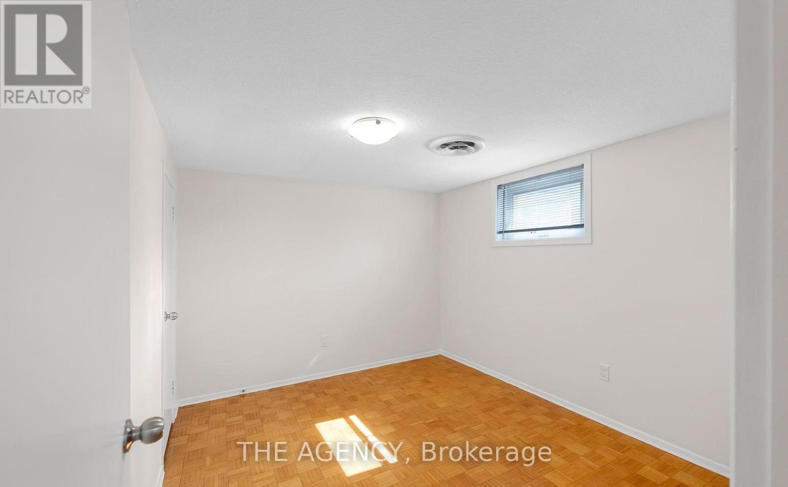 1038 Alexandra Avenue, Mississauga, Ontario  L5E 1Z8 - Photo 13 - W13228200