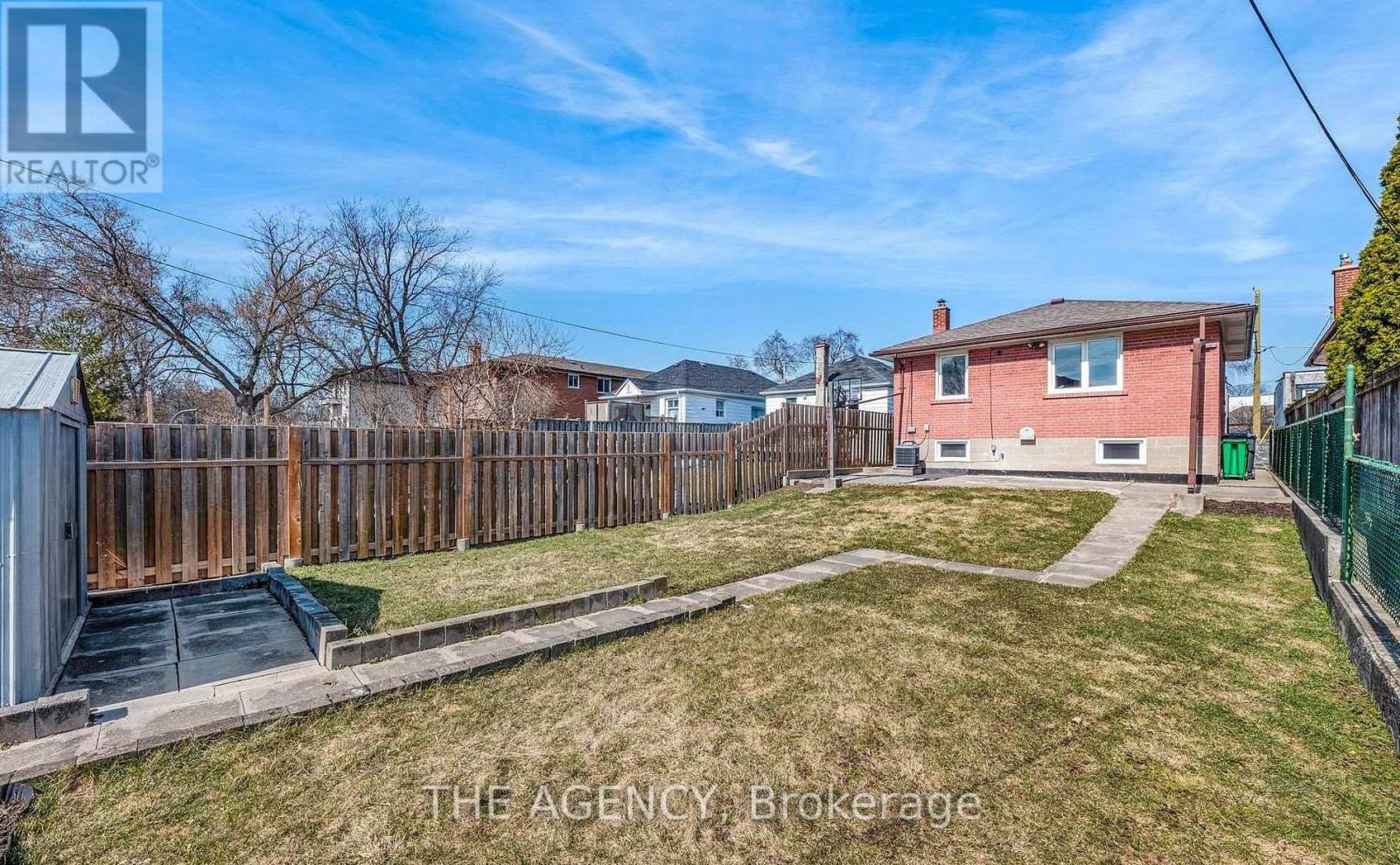 1038 Alexandra Avenue, Mississauga, Ontario  L5E 1Z8 - Photo 20 - W13228200