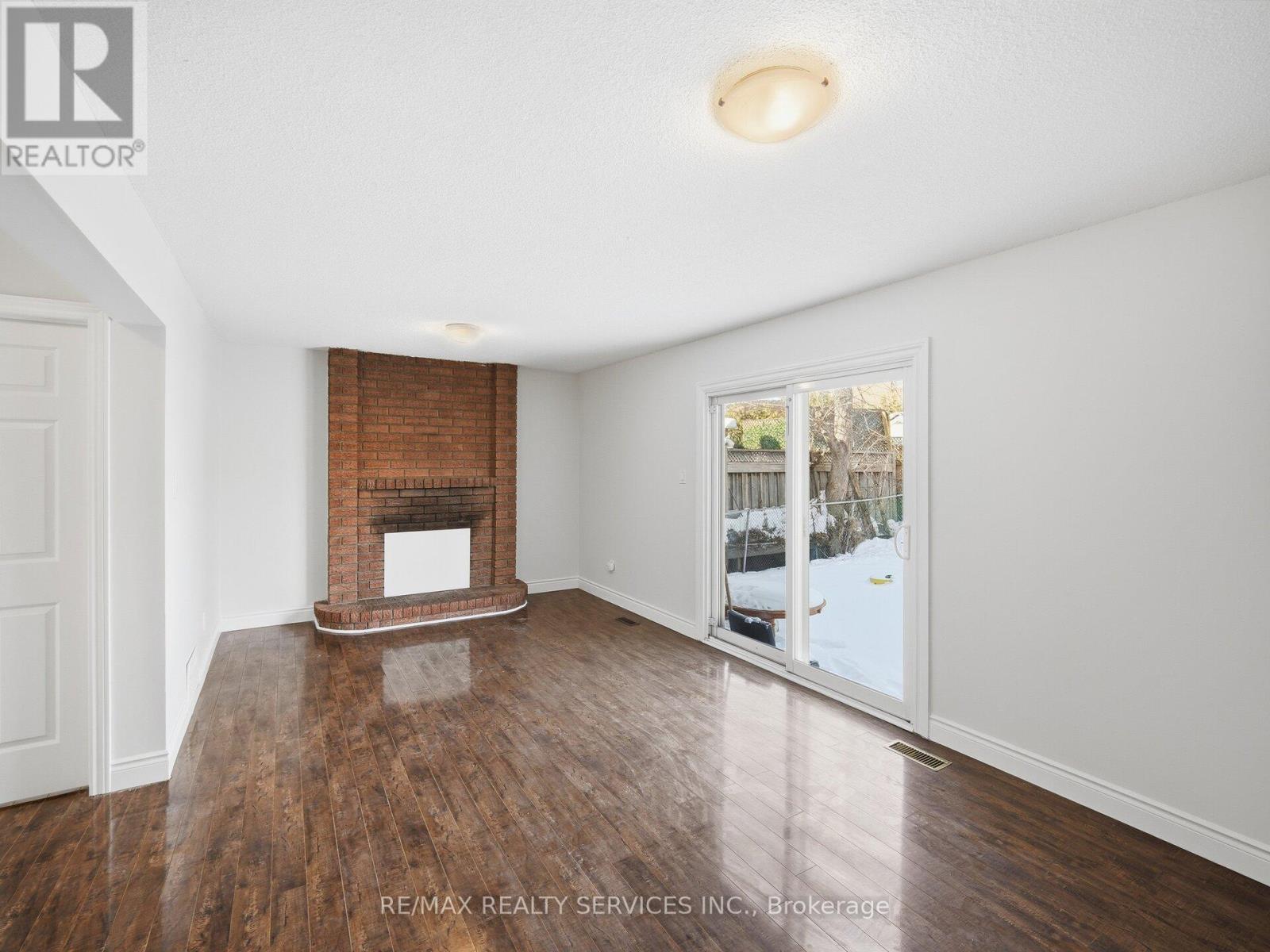 Lower - 8 Deerpark Crescent S, Brampton, Ontario  L6X 2T7 - Photo 19 - W13228230