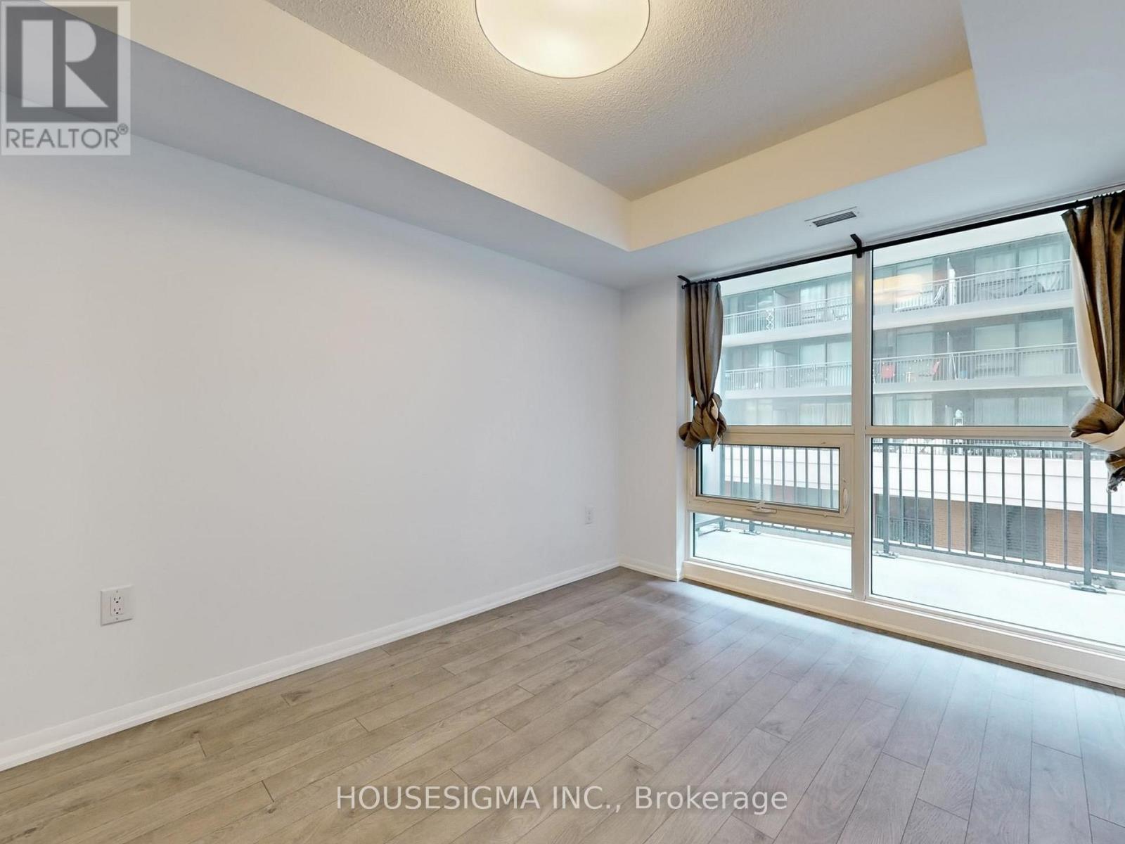 211 - 3091 Dufferin Street, Toronto, Ontario  M6A 0C4 - Photo 12 - W13228238