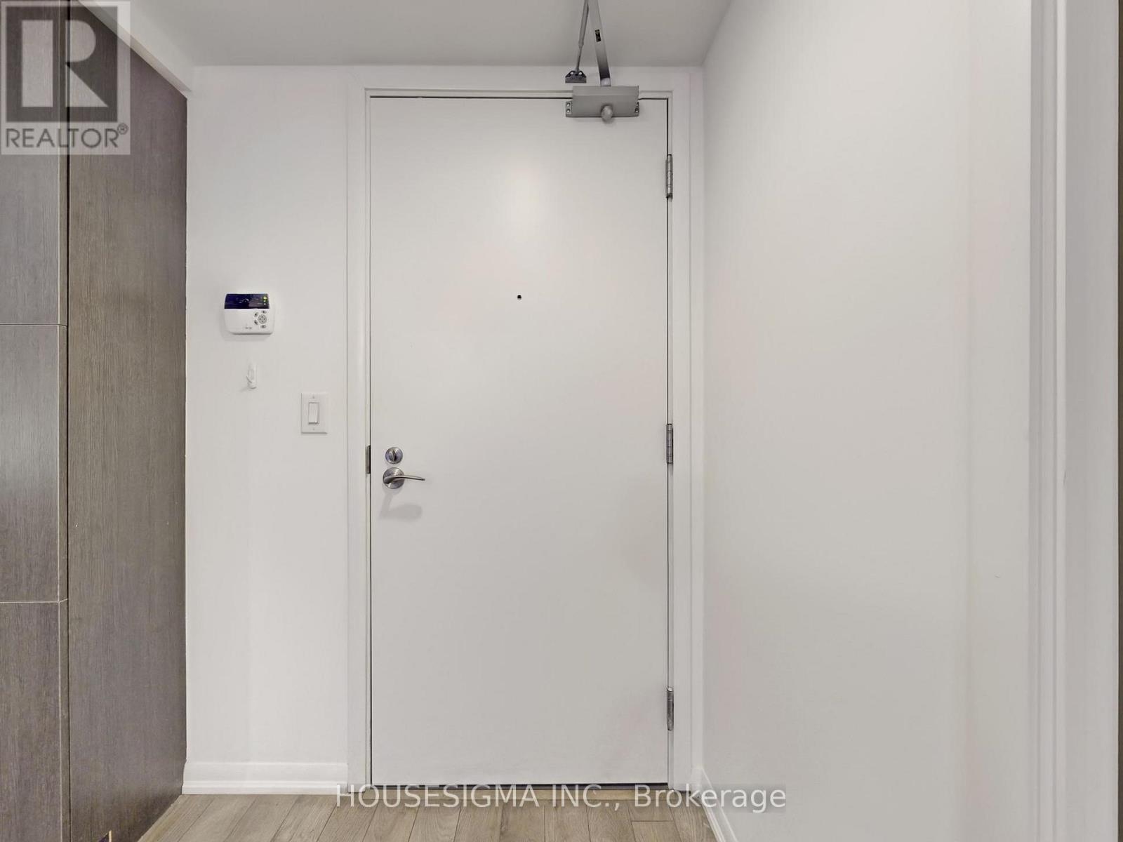 211 - 3091 Dufferin Street, Toronto, Ontario  M6A 0C4 - Photo 17 - W13228238