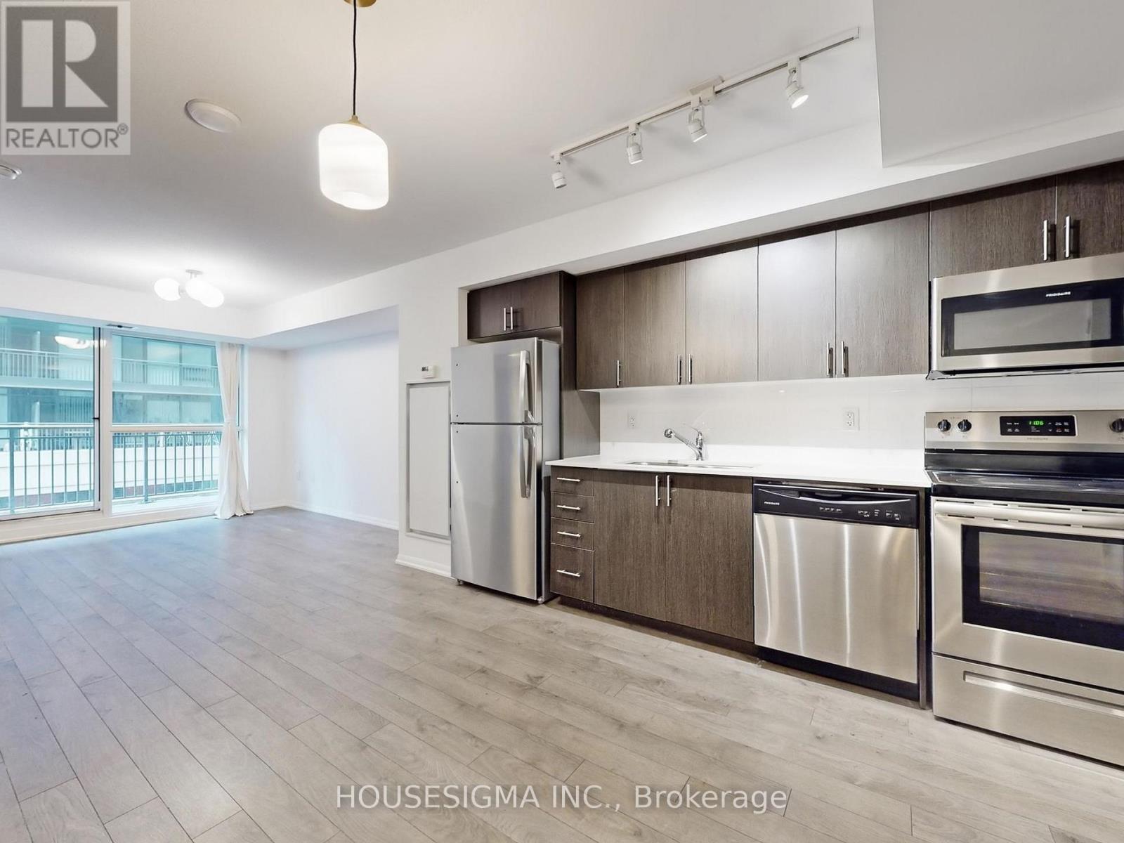211 - 3091 Dufferin Street, Toronto, Ontario  M6A 0C4 - Photo 3 - W13228238