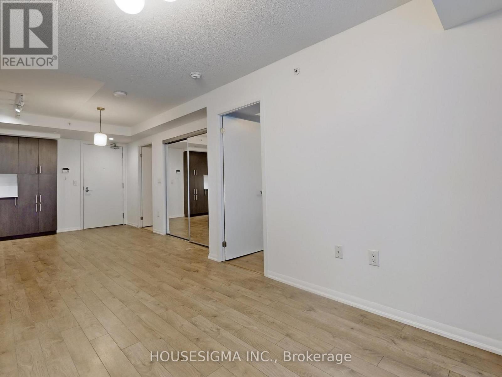 211 - 3091 Dufferin Street, Toronto, Ontario  M6A 0C4 - Photo 6 - W13228238