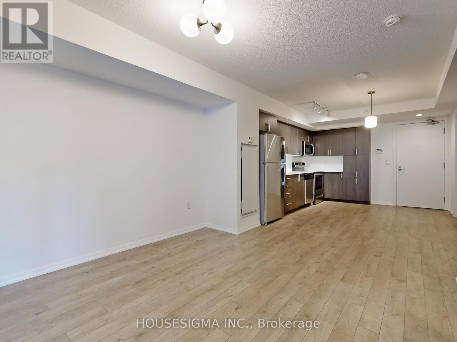211 - 3091 Dufferin Street, Toronto, Ontario  M6A 0C4 - Photo 8 - W13228238