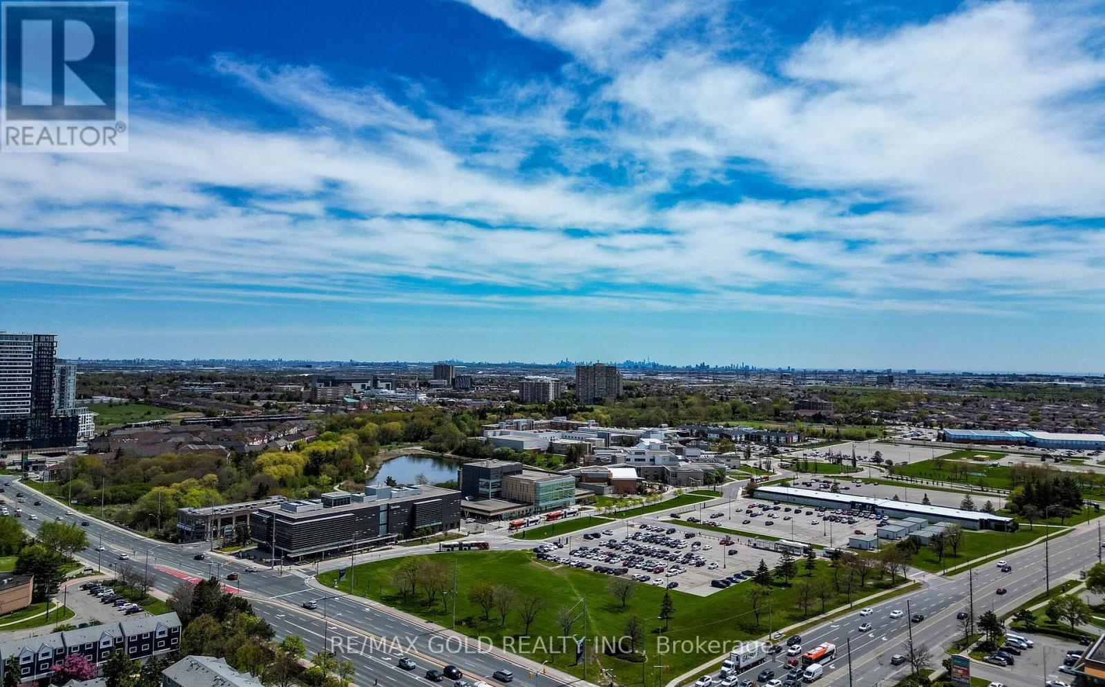 92 Moffatt Avenue, Brampton, Ontario  L6Y 4K8 - Photo 37 - W13228276