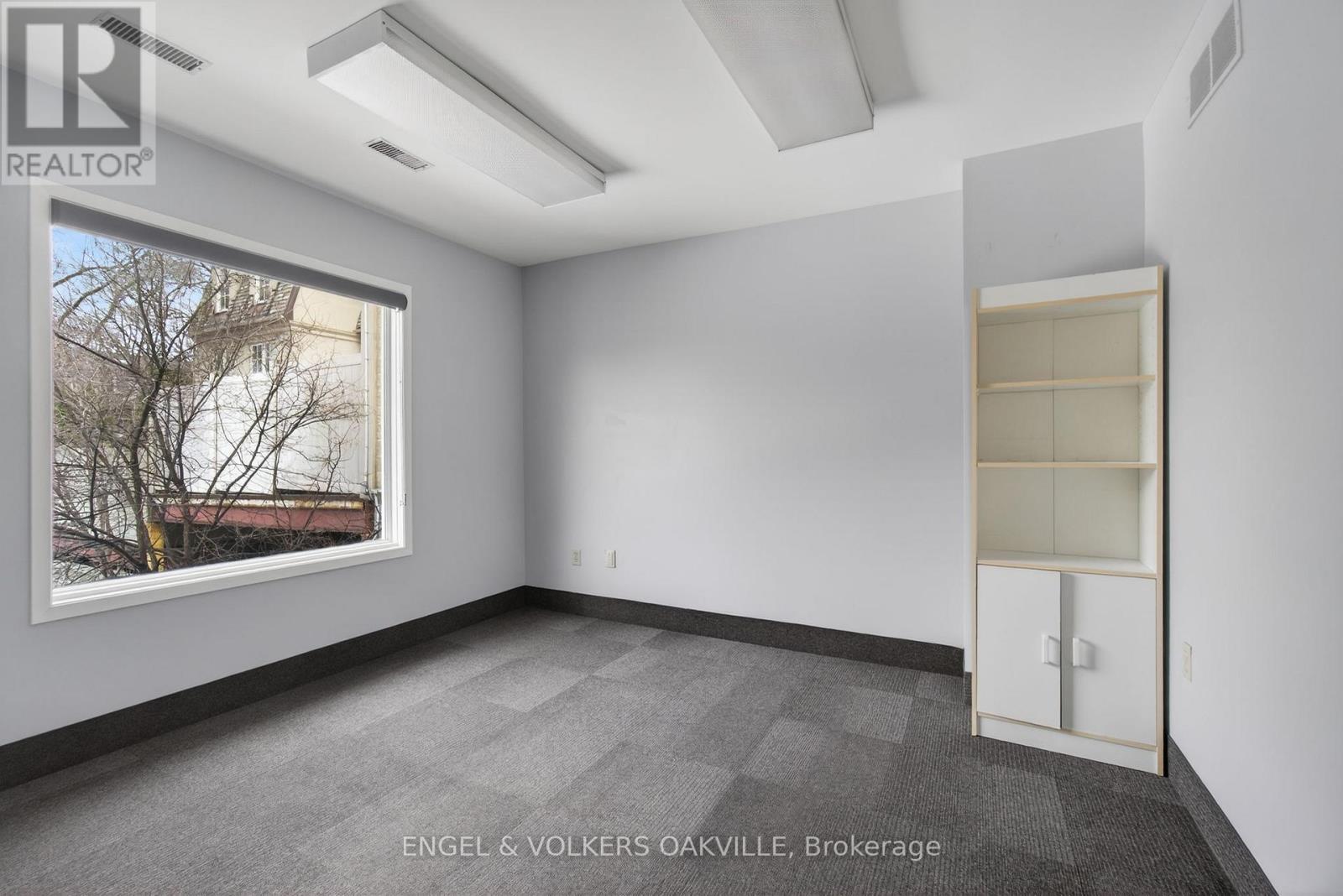 67 Lakeshore Road W, Oakville, Ontario  L6K 1C9 - Photo 35 - W13228298