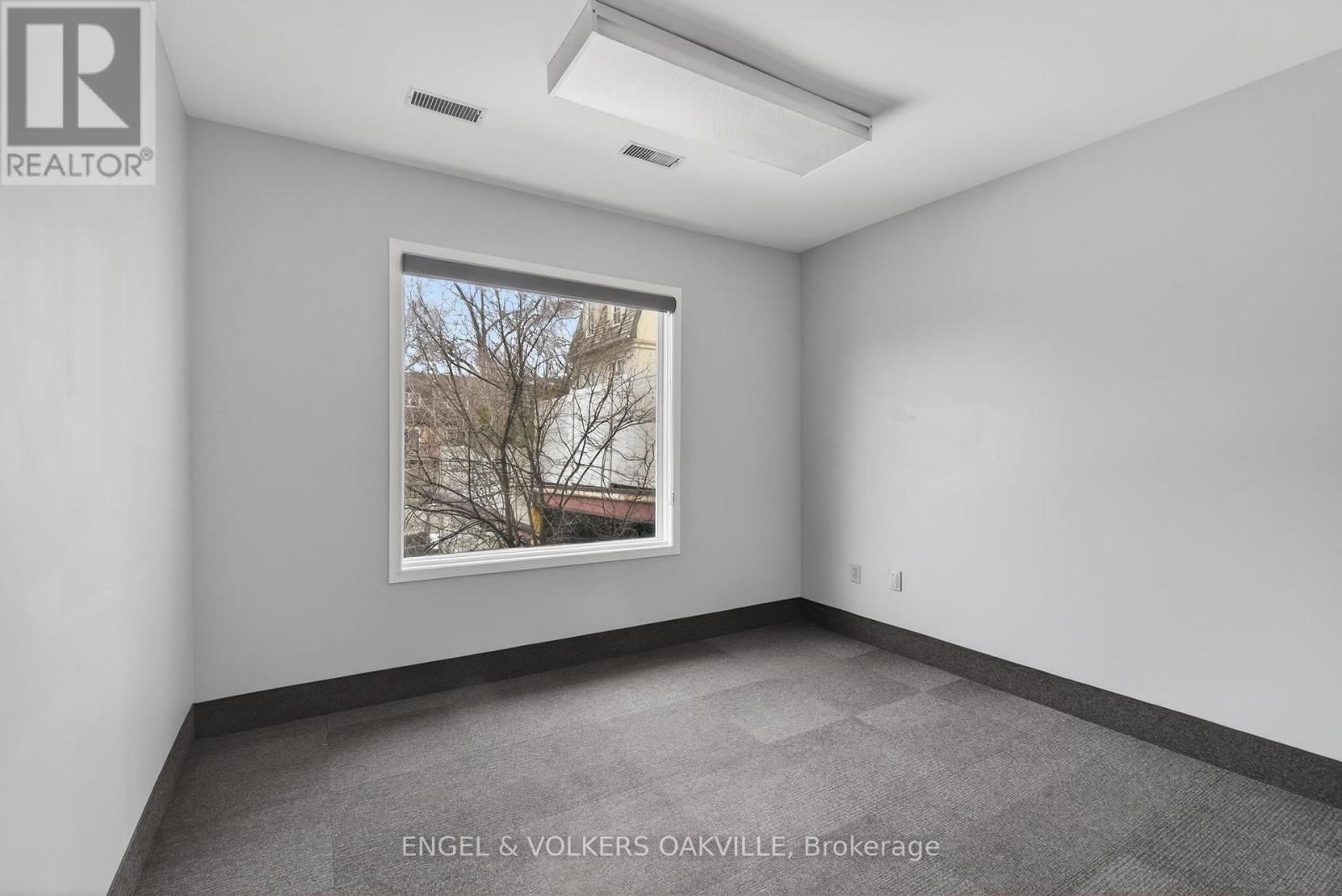 67 Lakeshore Road W, Oakville, Ontario  L6K 1C9 - Photo 36 - W13228298