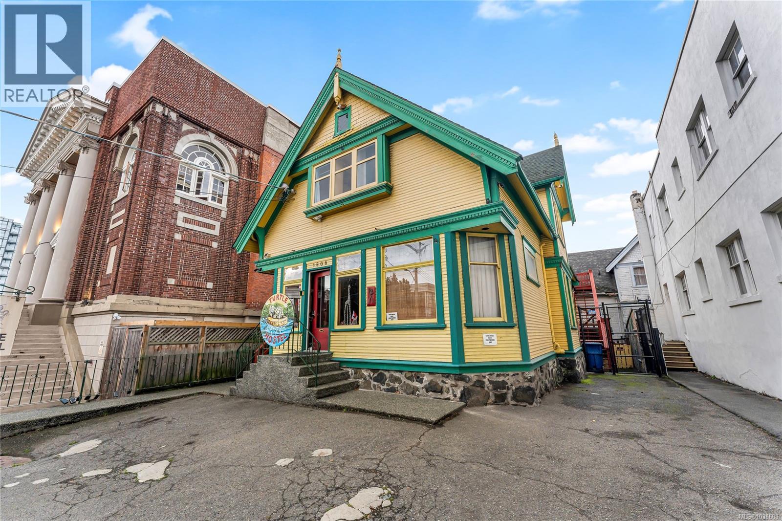 1608 Quadra St, Victoria, British Columbia  V8W 2L4 - Photo 35 - 1038688