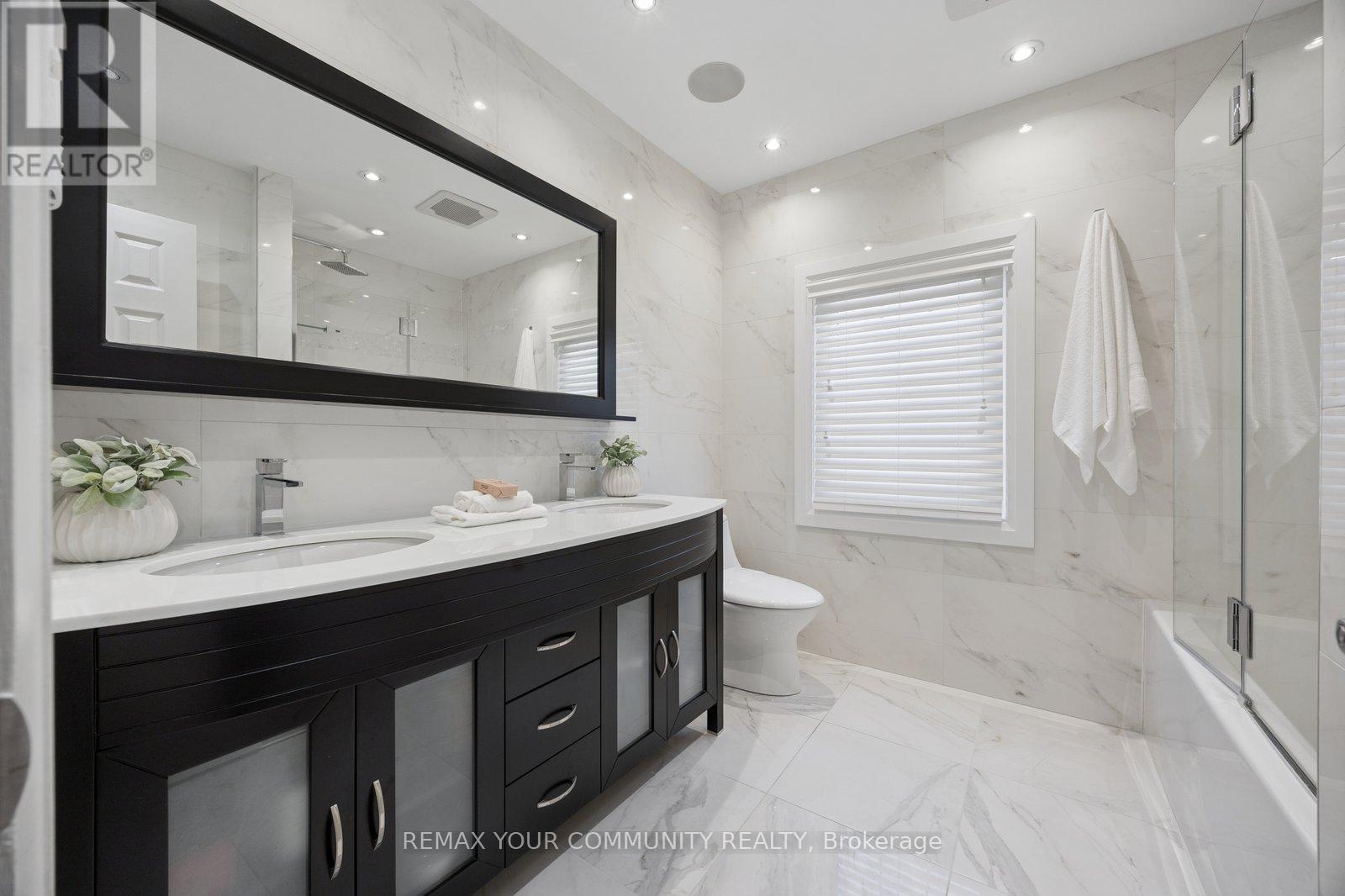 2 Riggs Court, Richmond Hill, Ontario  L4C 9N7 - Photo 34 - N13223174