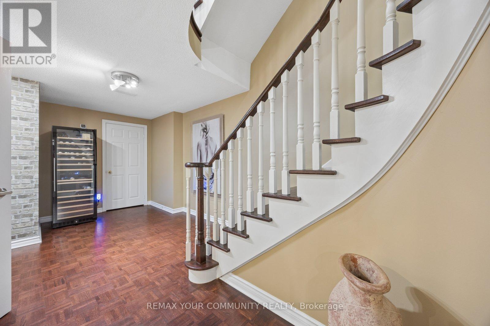 2 Riggs Court, Richmond Hill, Ontario  L4C 9N7 - Photo 36 - N13223174