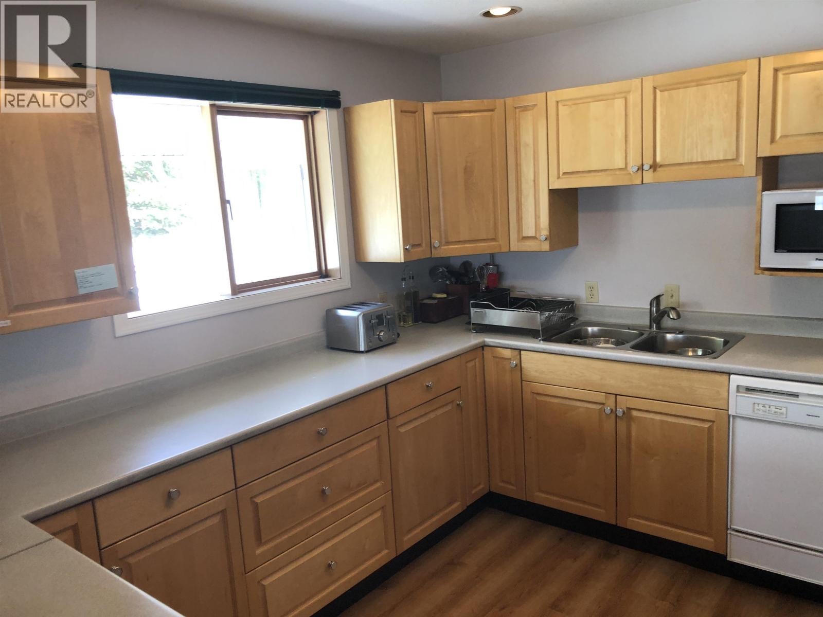 7013 Peterson Road, Fraser Lake, British Columbia  V0J 1S0 - Photo 11 - R3130835