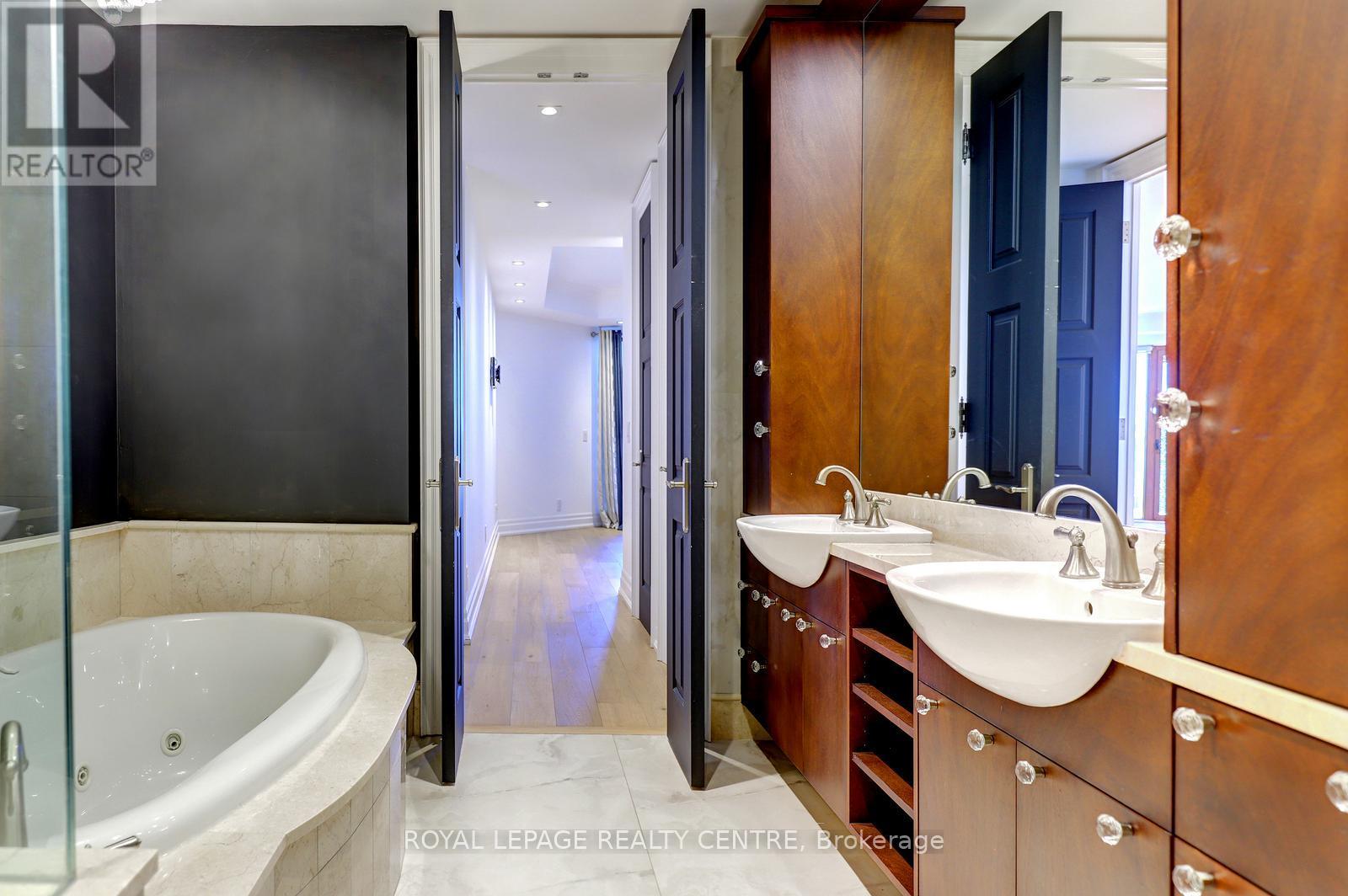 318 - 2095 Lake Shore Boulevard W, Toronto, Ontario  M8V 4G4 - Photo 27 - W13161038