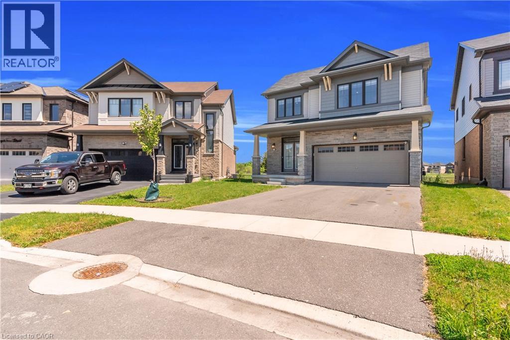 28 Magdalena Street, Stoney Creek, Ontario  L8J 0M3 - Photo 2 - 40835644