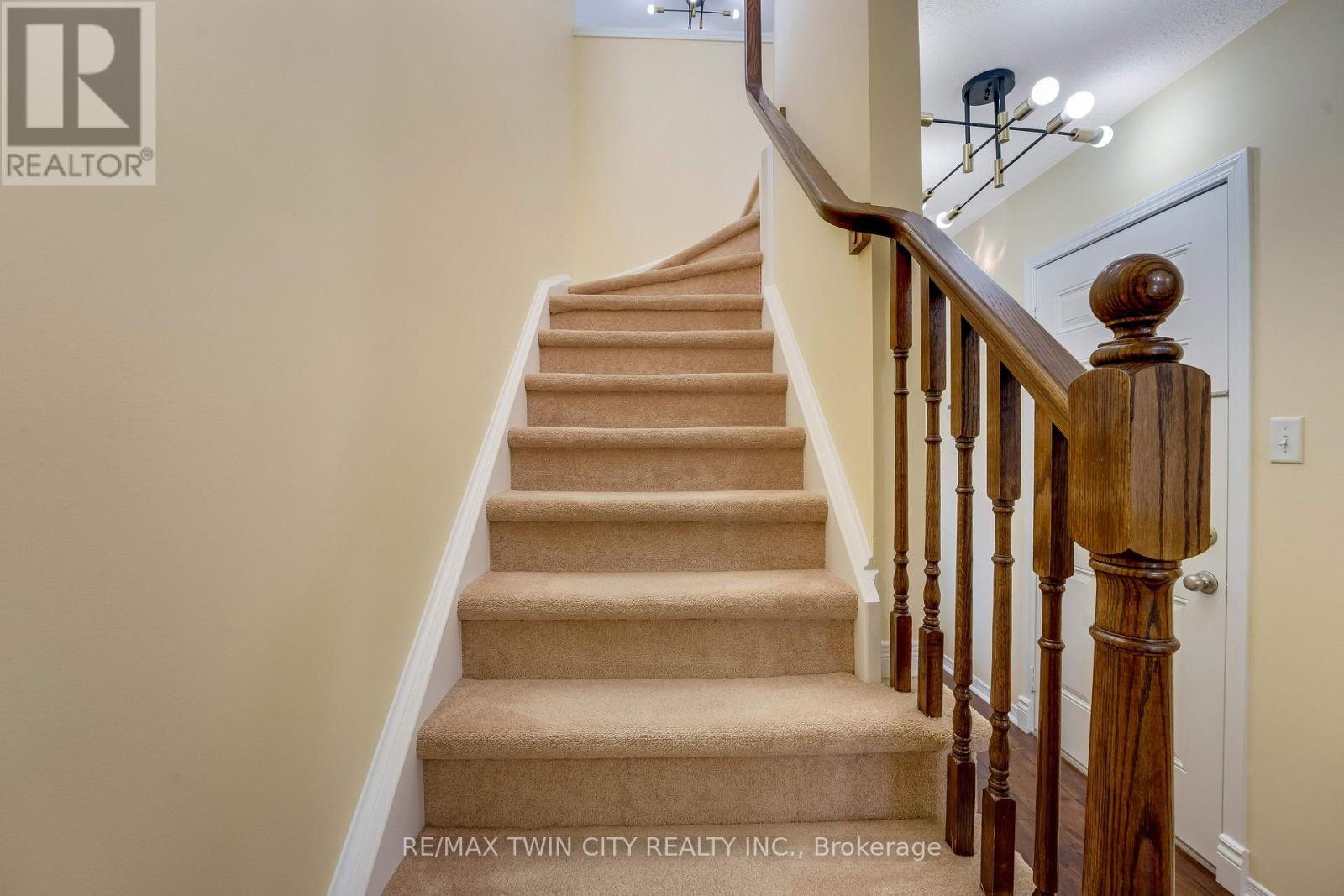 538 Beaumont Crescent, Kitchener, Ontario  N2A 0A9 - Photo 16 - X13228136