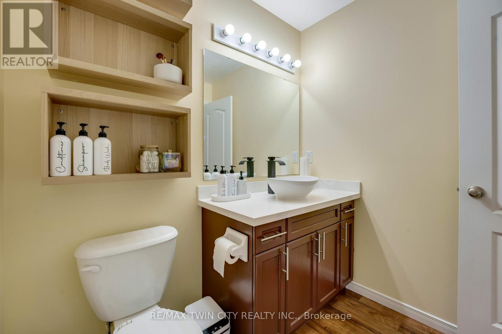 538 Beaumont Crescent, Kitchener, Ontario  N2A 0A9 - Photo 24 - X13228136