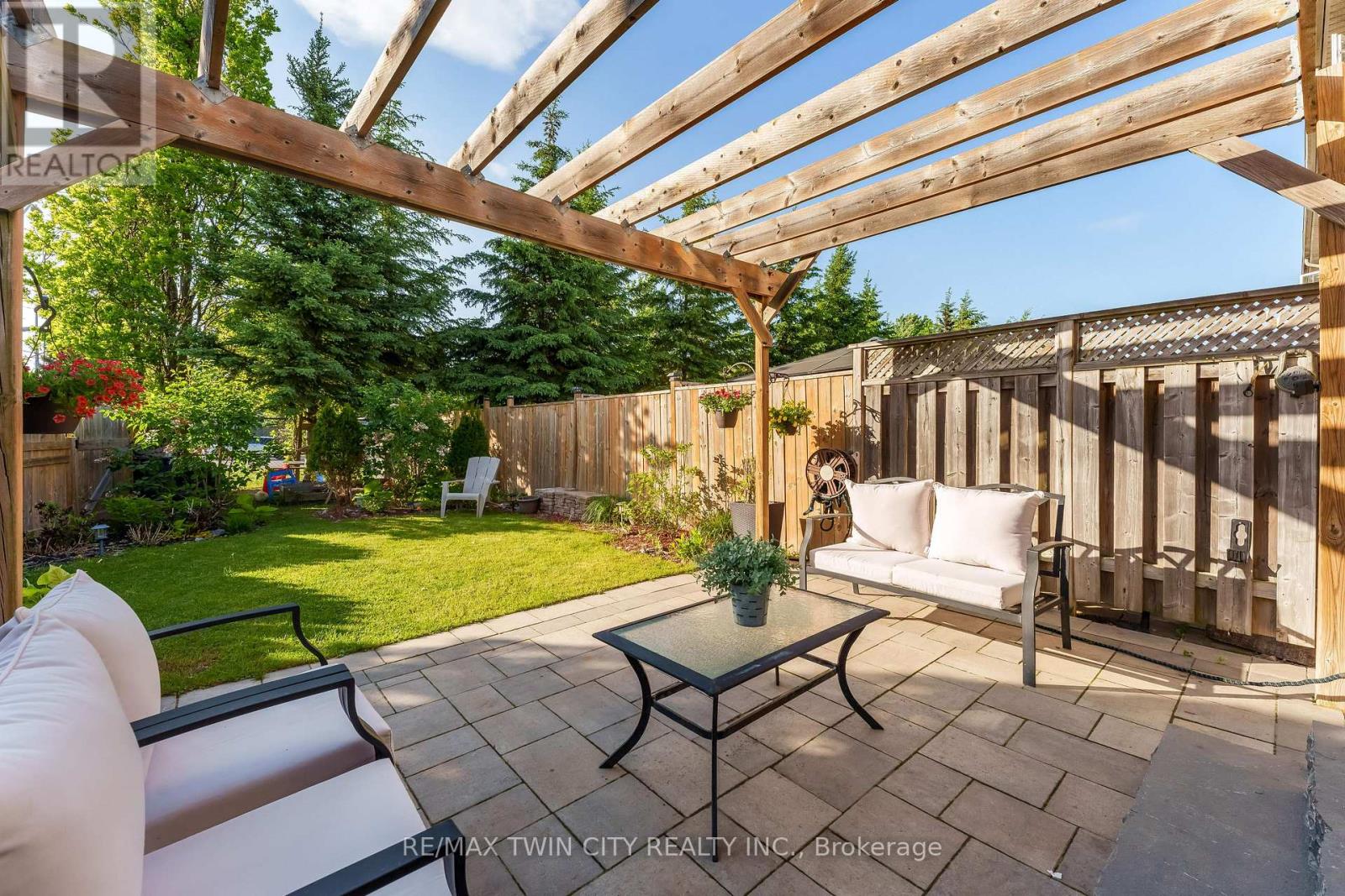 538 Beaumont Crescent, Kitchener, Ontario  N2A 0A9 - Photo 38 - X13228136