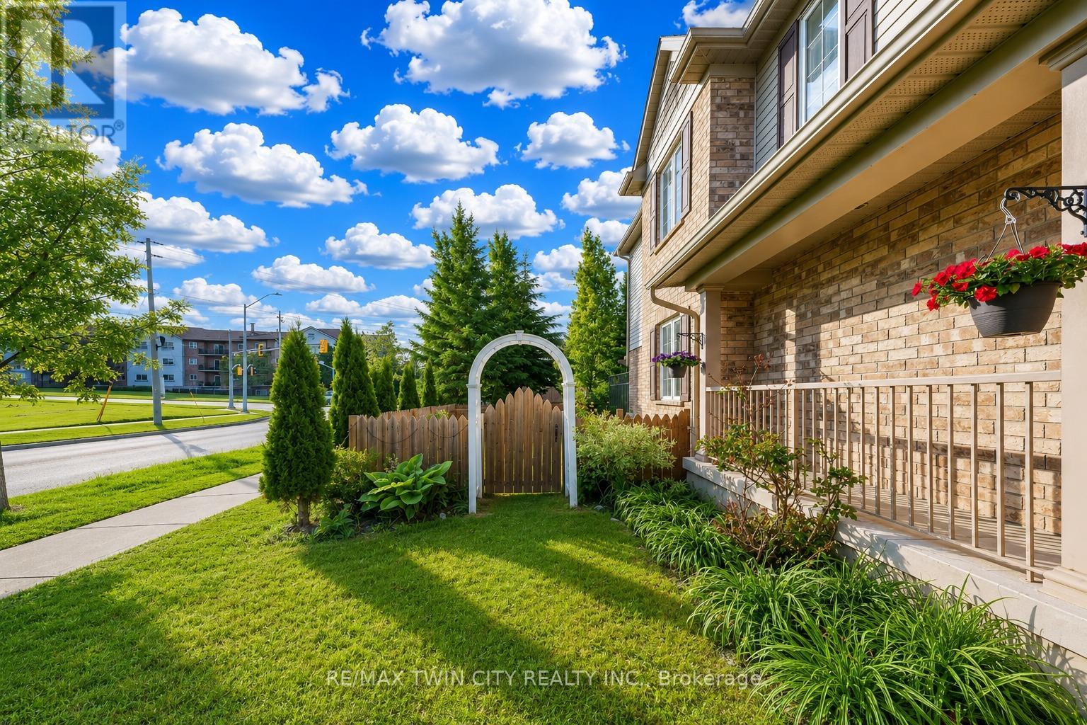 538 Beaumont Crescent, Kitchener, Ontario  N2A 0A9 - Photo 42 - X13228136