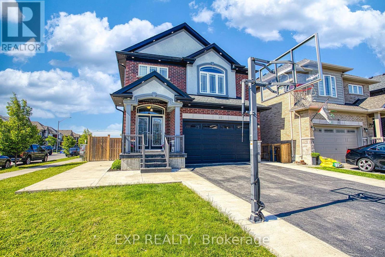 17 Narbonne Crescent, Hamilton, Ontario  L8J 0J7 - Photo 3 - X13228272