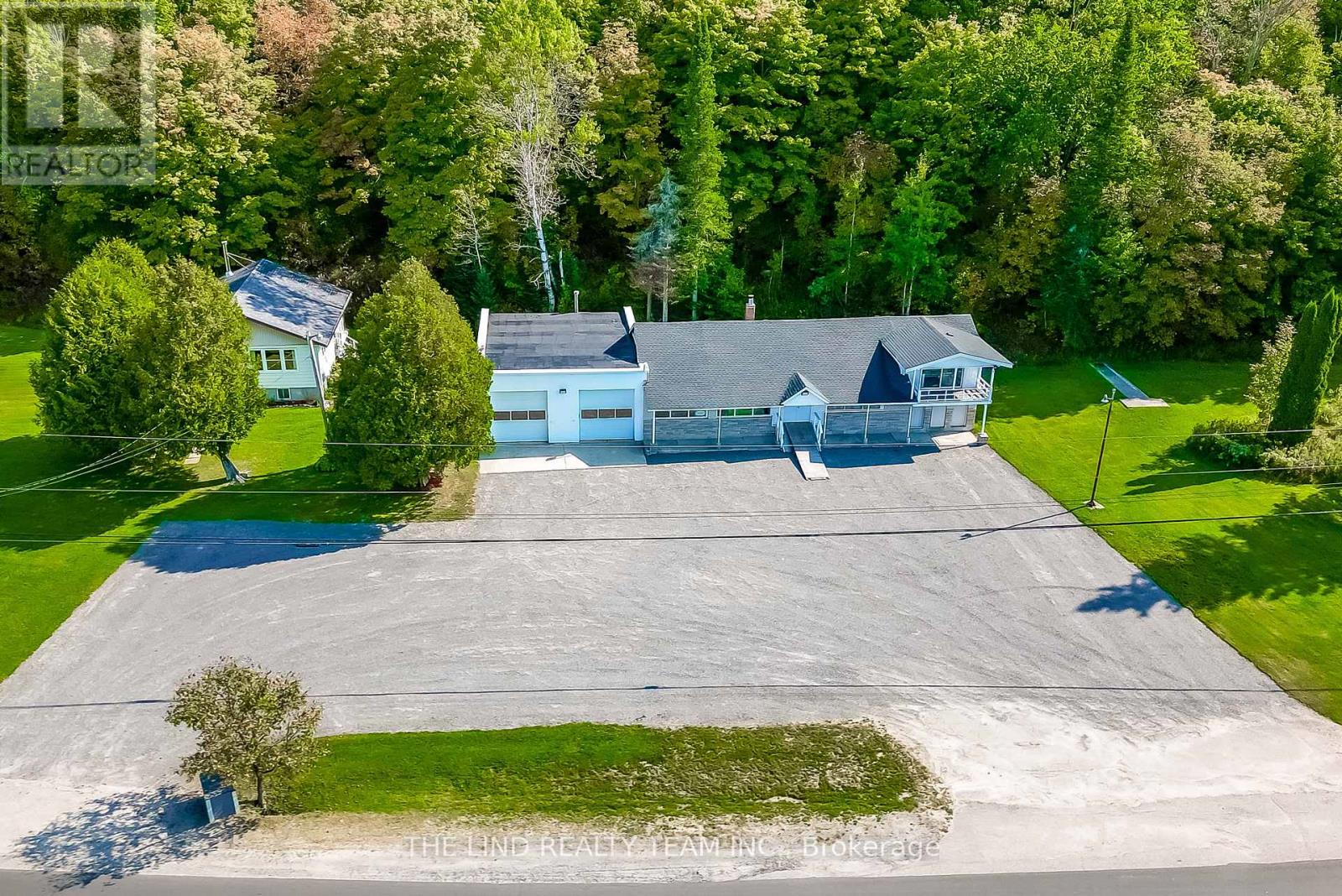 949 Raymond Road, Muskoka Lakes, Ontario  P0B 1M0 - Photo 20 - X13228312