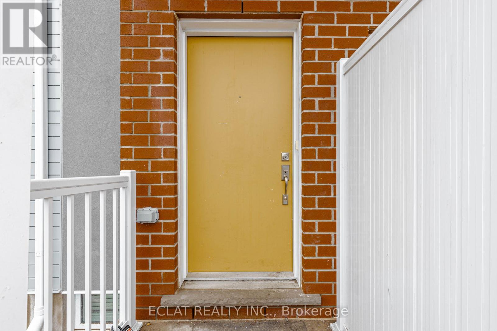 36 Vitality Drive, Kitchener, Ontario  N2R 0R7 - Photo 2 - X13228514