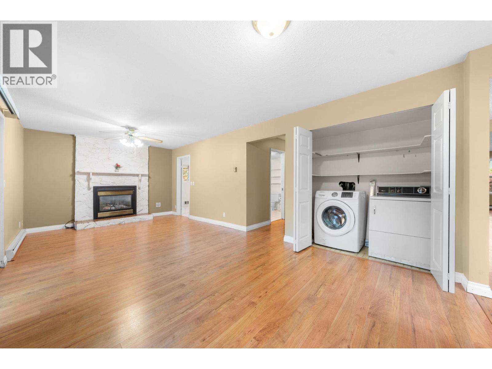 1048 Lombardy Drive, Port Coquitlam, British Columbia  V3B 5P5 - Photo 35 - R3130829