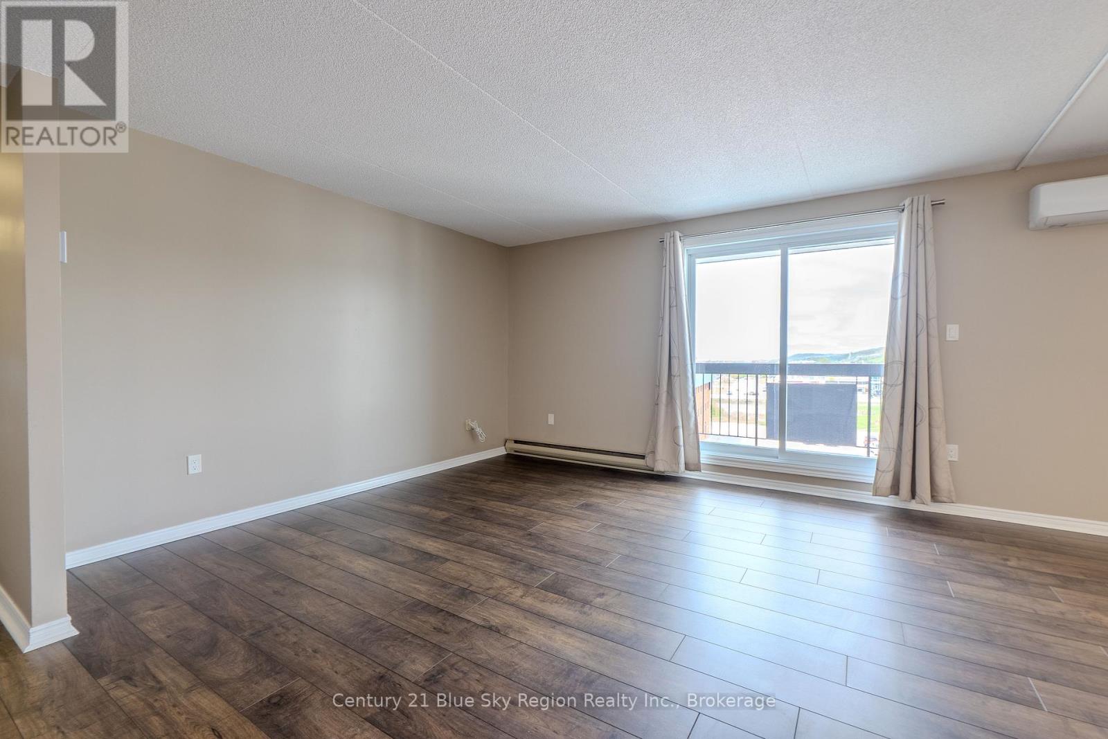 602 - 935 Stockdale Road, North Bay, Ontario P1B 9L7 - Photo 7 - X13193032