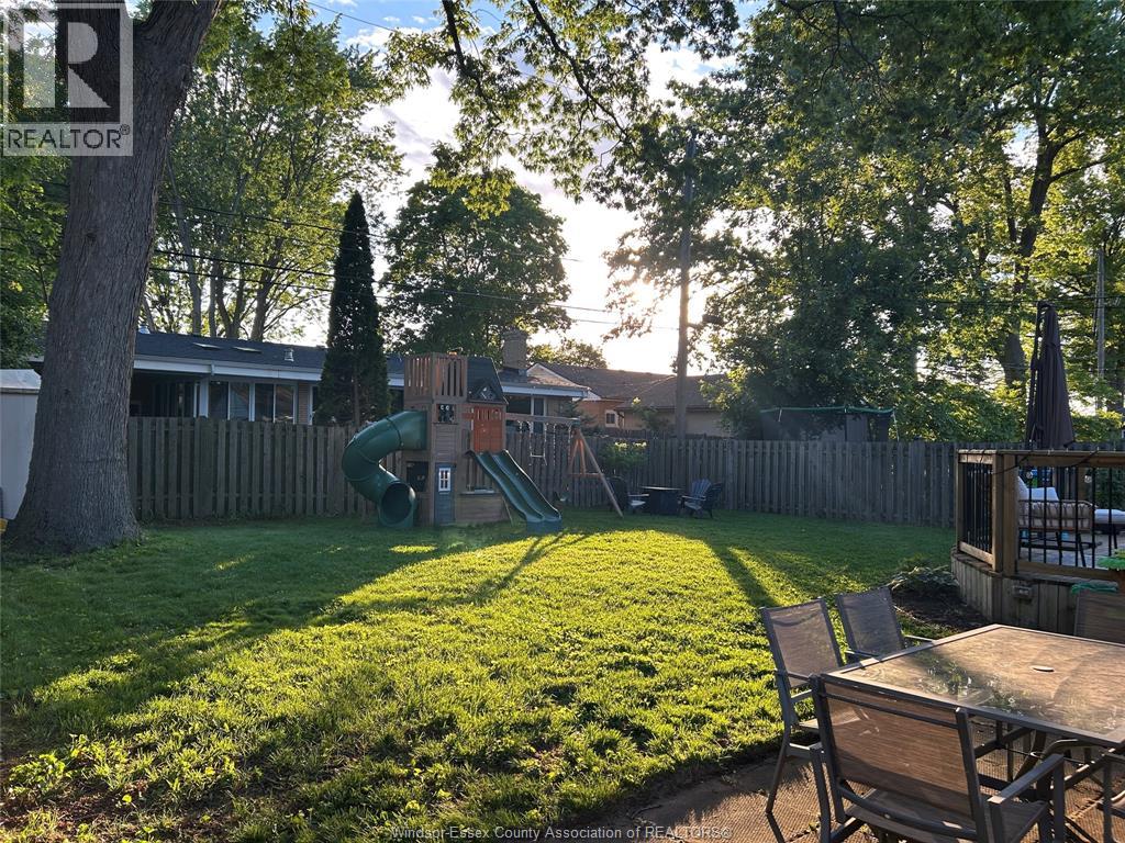 3341 Mark Avenue, Windsor, Ontario  N9E 2X2 - Photo 24 - 26012593